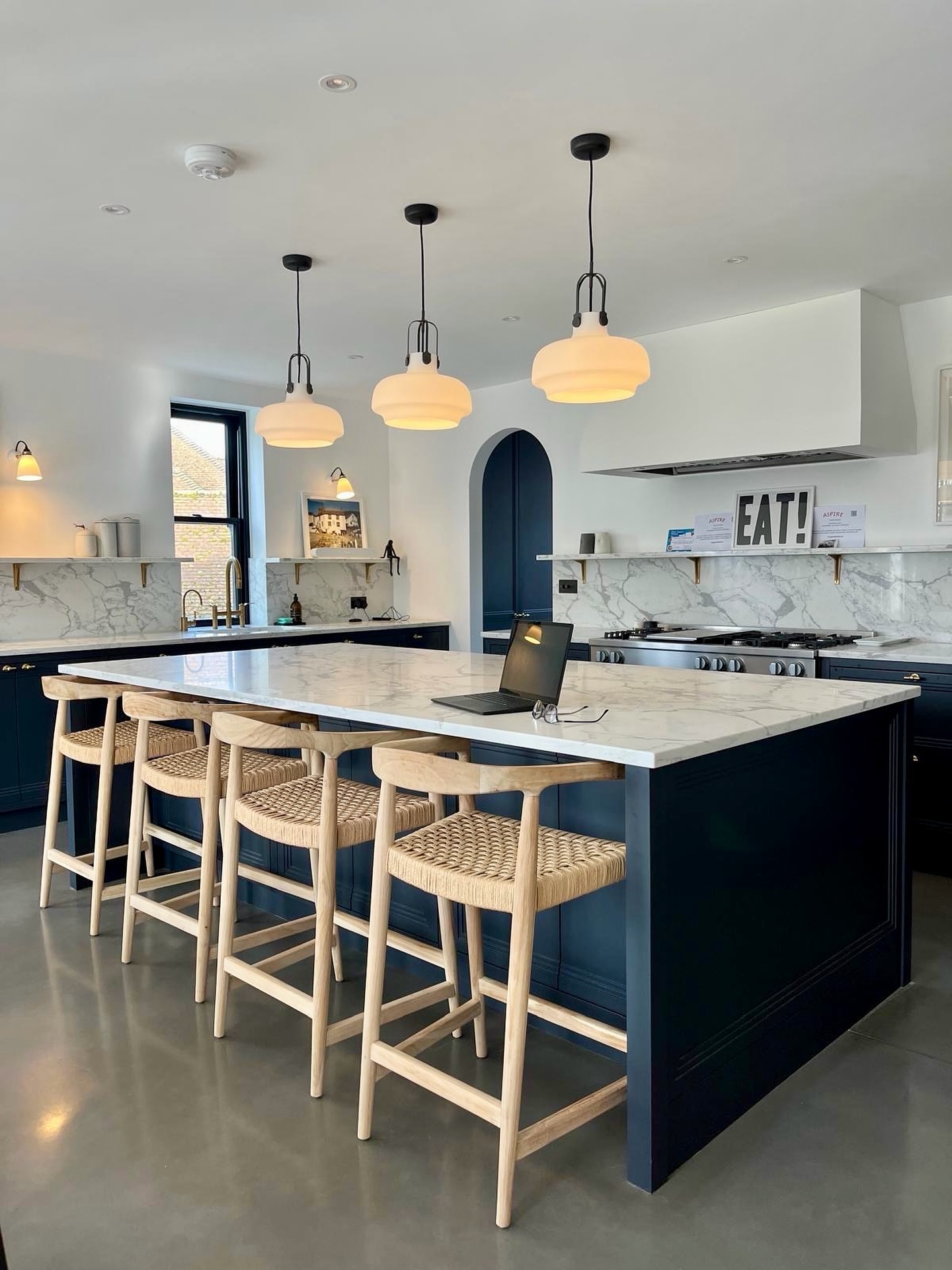 Big plans for your home in 2026?
Now’s the time to get the ball rolling.
Kitchens, furniture, extensions and more - if it’s timber, we can make it happen.
Drop us a message and let’s chat ideas 👋
#design #bespoke #homedesign #inspiration #kitchen #kitchendesign #dorset