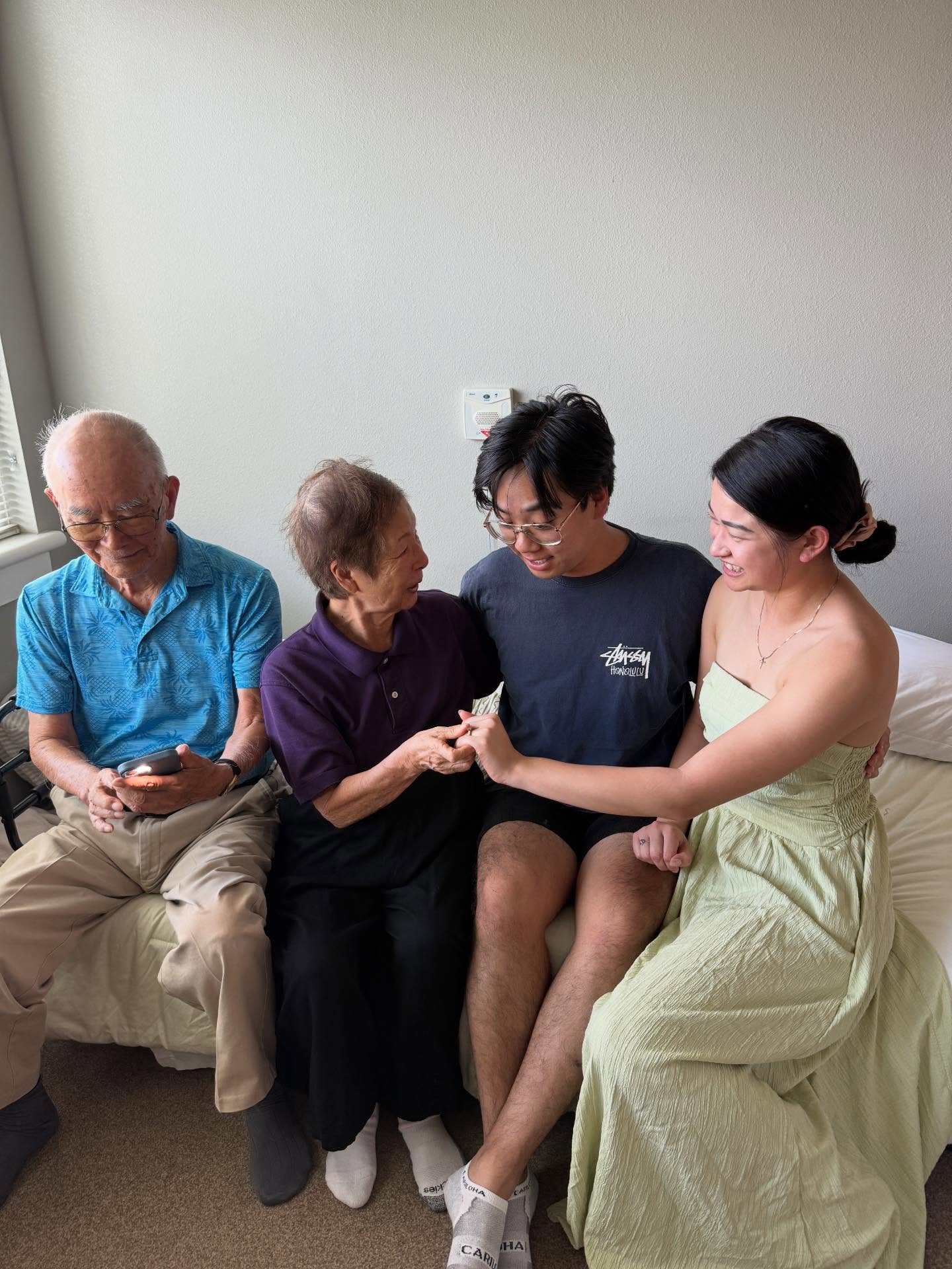 Day #1
Grandma and grandpa with the newly engaged ❣️
@joshchengg @jessiegwu