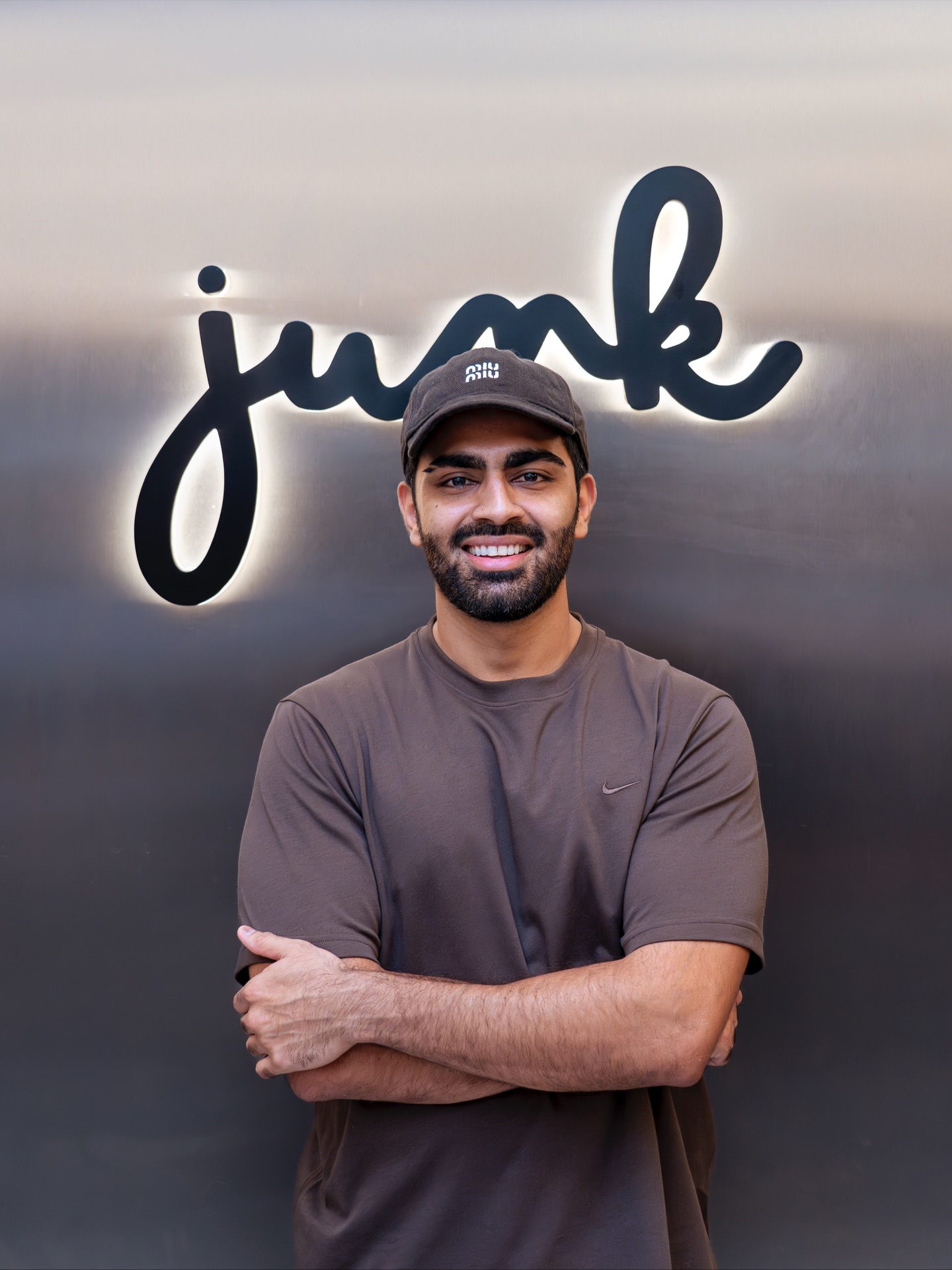 Junk Dubai is open.
Featuring a limited-edition collab by @notorious_foodie 🍔
📍25 Jump Street - One Central The offices 5 - Trade Center Second - Trade Centre 2 - Dubai - United Arab Emirates
#junkdubai #junksmashburgers #dubai #uae #smashburgers