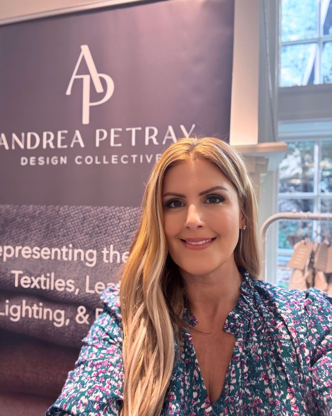 A little late in posting, but sharing a few highlights from our October @designerlinkcommunity pop-up. I love bringing the collections on the road — seeing designers react to texture, color, and new patterns in person is always the best part.
Thank you to everyone who made time to stop in and spend the morning with me. Already excited for the next one.
#andreaontheroad #textilelove #designinspiration #interiordesigncommunity #fabricsamples