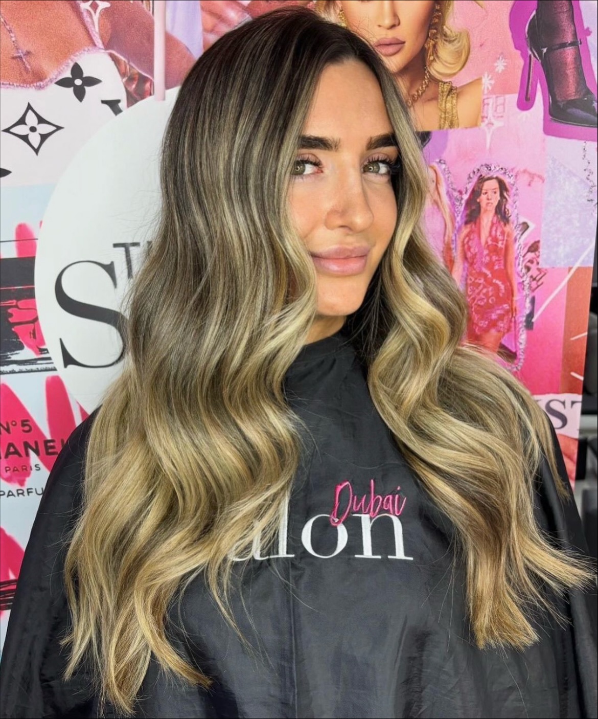 That perfect lived-in blend ✨
@abbeyxhair created a seamless mix of soft highlights and deeper tones for a colour that moves beautifully and looks effortless from every angle.
Find Abbey at The Salon Dubai – Sky View JBR for your next colour glow-up.
#HairByAbbey #TheSalonDubai
