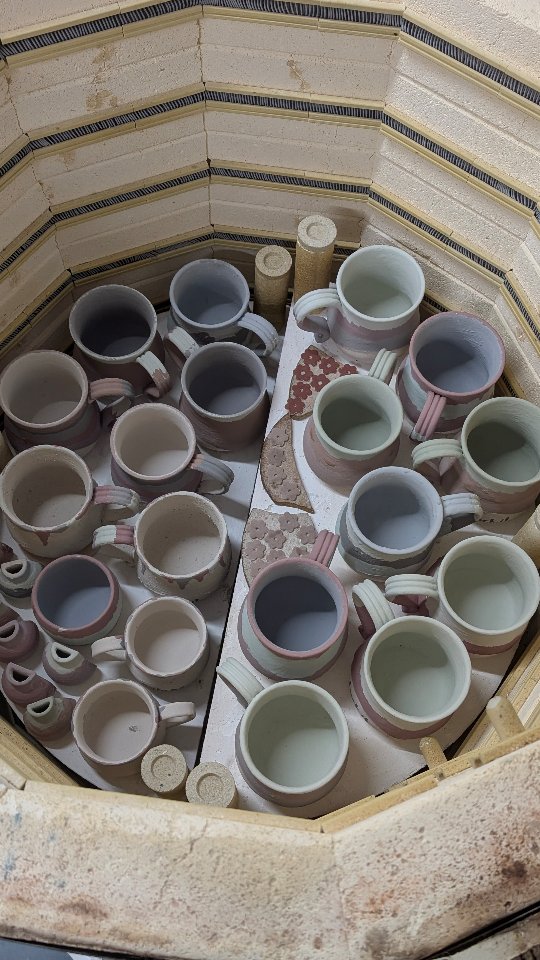 Who's ready for more mugs to drop 🍵
Haven't been able to make these big boys fast enough for you but don't fret they are on their way - I have a bunch in the kiln getting toasty - pray to the kiln gods for me 🤞🏼🤞🏼
@clayshedbristol
#ceramics #mugs