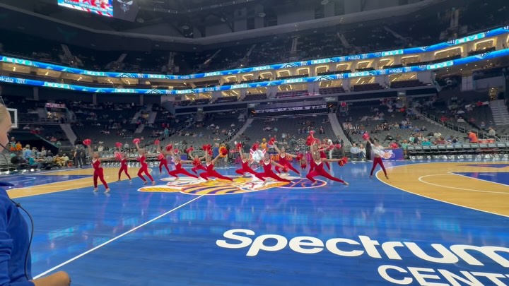 Clip from Saturdays pregame performance at the Hornets vs OKC game @ciara