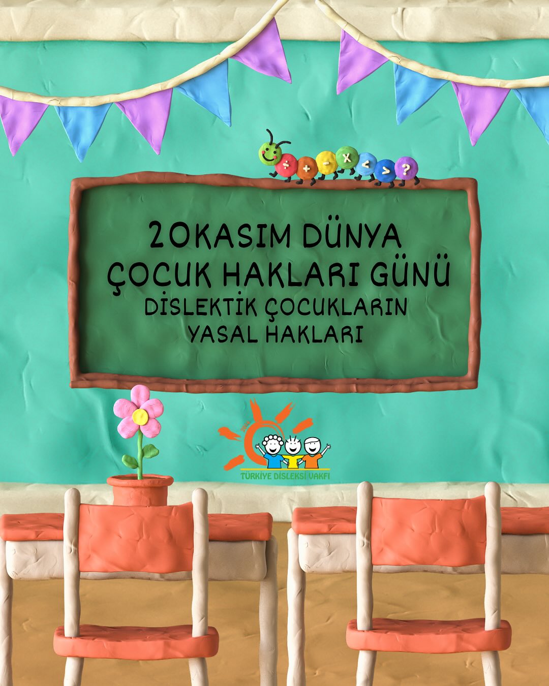 Dünya Çocuk Hakları Günü’nde, Türkiye Disleksi Vakfı olarak şunu bir kez daha vurguluyoruz:
Her çocuk öğrenme hakkına sahiptir.
Dislektik çocuklar için fırsat eşitliği, sadece bir talep değil; Türkiye’nin yasal güvencesidir.
Bugün, hakların görünür olması ve ailelerin doğru bilgilendirilmesi için ses veriyoruz.
• Rapor Düzeyi Önemli: Sınav avantajı (ek süre, okuyucu vs.) için “orta ve üstü düzey ÖGV / ÖKGV” raporu talep ediliyor. Eğer raporunuz bu düzeye denk değilse bazı haklardan mahrum kalabilirsiniz. 
• Uygulama Farklılıkları: Okul bazında BEP hazırlanması, RAM desteği, sınıf içi düzenlemeler pratikte değişkenlik gösterebilir.
• Kurum Kaynağı: Destek eğitimi için özel eğitim merkezine gitmek gerekebilir ve devlet katkısı olsa da tüm maliyeti kurum karşılamayabilir veya ek koşullar olabilir.
• Süreç Yoğunluğu: RAM’a başvuru, sağlık kurul raporu alma, BEP hazırlanma süreçleri zaman alabilir ve aileler / öğrenciler için prosedür yükü vardır.
⸻
Sonuç Olarak
• 2025 itibarıyla dislektik çocukların Türkiye’de yasal hakları oldukça güçlü: hem eğitimde (BEP, destek eğitim, kaynaştırma) hem sınavlarda (ek süre, okuyucu vs.) koruma var.
• Devlet katkıları artırılmış ve “gereksinim temelli raporlama” sistemi ile çocukların ihtiyaçları daha doğru tanımlanabiliyor.
• Ancak uygulamada her okulda / her sınavda haklarını tam kullanmak kolay olmayabilir — rapor düzeyi, okul kapasitesi, RAM erişimi gibi etkenler fark yaratır.
#disleksi #diskalkuli #disgrafi #türkiyedisleksivakfı
