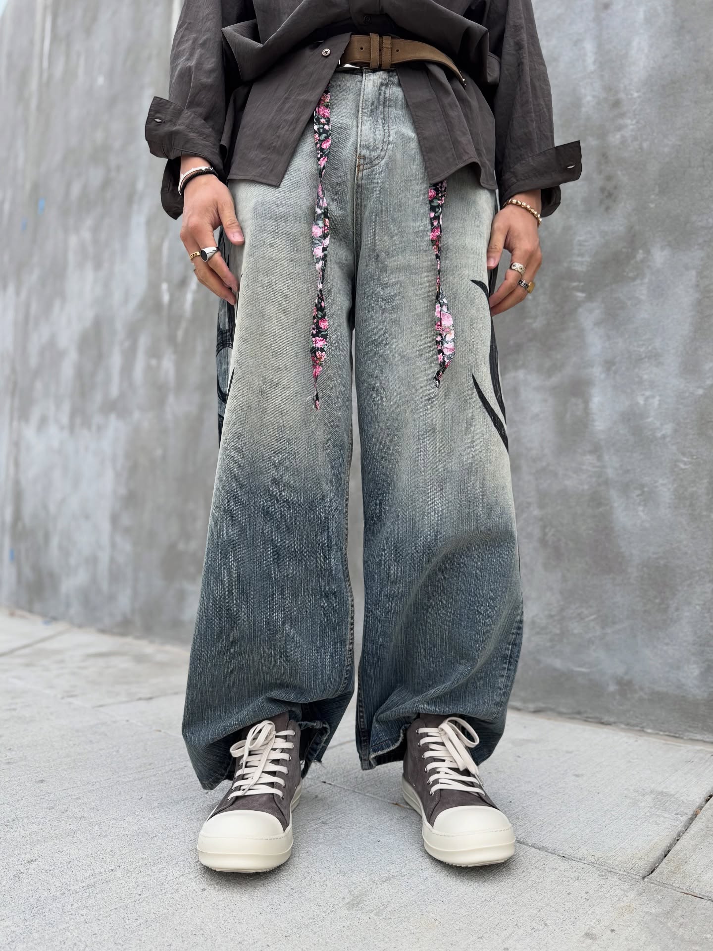 Like this look? Shop at www.highstreetporter.com
Search these keywords in the homepage
Sunglasses: rectangle acetate
Jacket: collarless denim
Shirt: loop shirt
Jeans: y2k baggy
Belt: Suede Belt
Shoes: low top Ramone
#mensfashion #mensfashionpost #mensfashionreview #mensfashionblogger #fashionblogger #fashionmen #fashionkilla #fashionmens #fashionmenswear #mensfashionblog #mensfashions #mensfashionstyle #mensfashiontips #mensfashiontrends #mensfashionwear #mensfashiondaily #mensfashionposts #mensfashionadvice #mensfashiontrend #balenciagamen #pradajacket #pradamen #pradamenswear #pradasunglasses #rickowen #rickowensramones #mensfashions