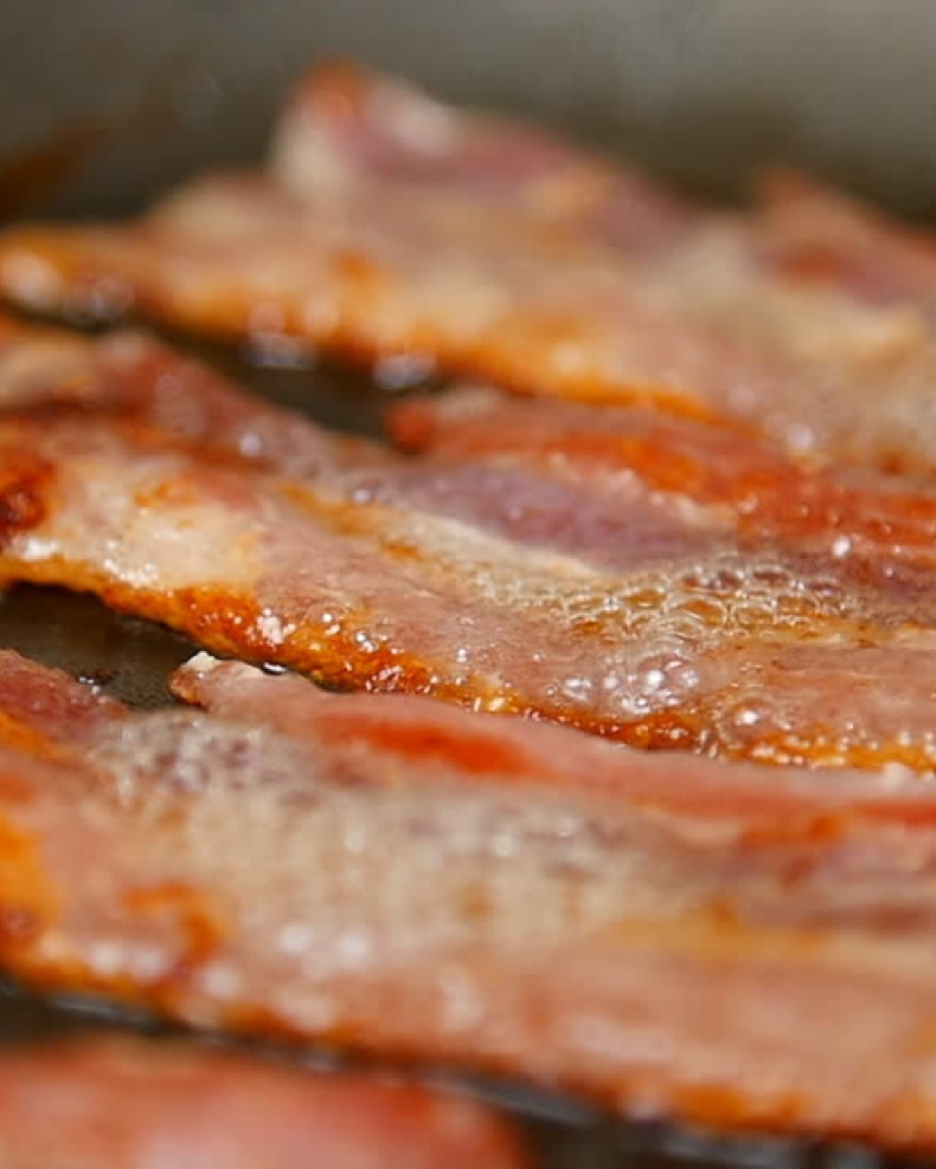 🥓 Life is short. Add more bacon. In-store or order online — English bacon’s ready when you are 😎
#steakation #artisan #island #butcher #bacon #english
#bvi #order #pickup #ready #now #available #store #shop #support #local #breakfast #everyday