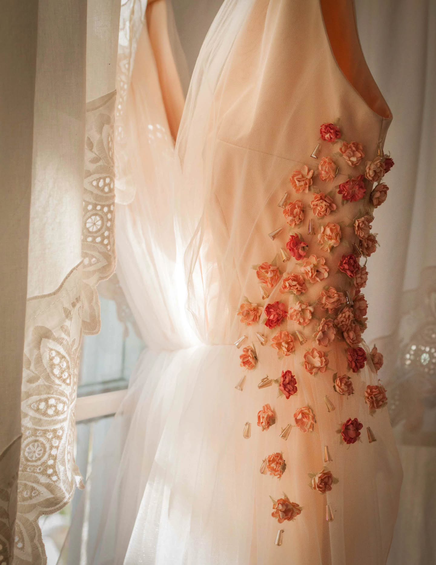 Day 21: another dress pic, because every wedding dress is a work of art!
#CherishTheMomentPhotography #SacramentoPhotographer #sacramentoFamilyPhotography #sacramentoWeddingPhotography #sacramentoNewbornPhotography #HighQualityPhotography #CaptureTheMoment #SacramentoEvents #LightFilledPhotography #NaturalStylePhotography
#sacramentophotography #Sacramentopride #sacramento #norcalphotographer