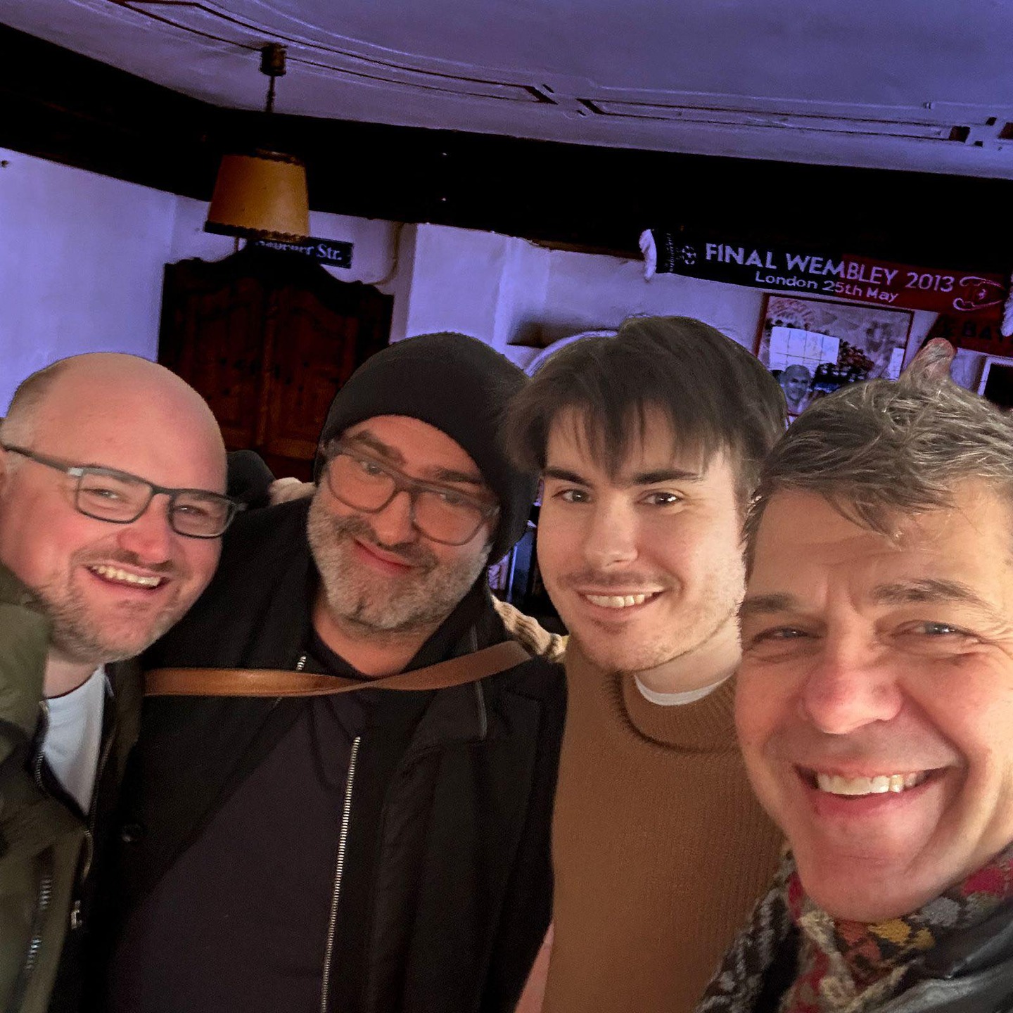 I had a great recent trip to Germany to play the Village Habach with Stefan and BB5. Always a pleasure to play with these gentlemen. Thank you to the wonderful crowd and to everyone at the venue !
@village_habach_musicclub
#blues #soul #livemusic