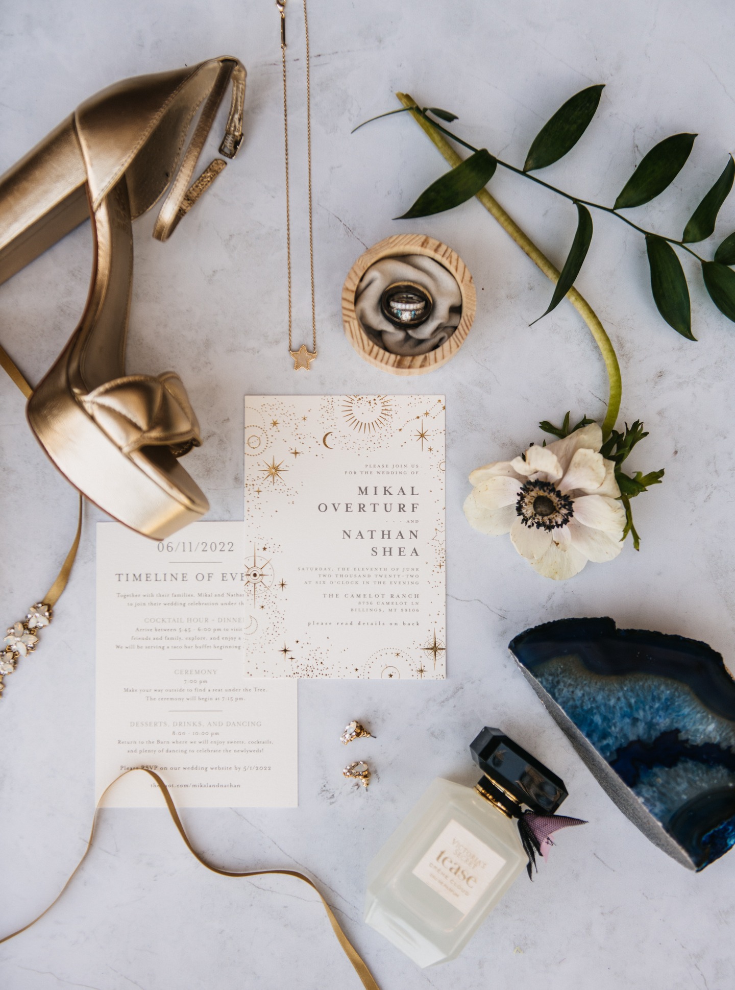 Sometimes, it’s the smallest details that speak the loudest — a special necklace, a family heirloom, a scent that brings you home. ✨
Those are the details I live for. ❤️
📸 @fontandfigure
#katietaylorevents #weddingplanner #weddingplanning #weddinginspo #weddinginspiration #weddingideas #justengaged #engaged #weddingvibes #weddingdetails #weddingjewelry #bridestyle #weddingdetails #weddingstyle #luxuryweddingplanner #modernwedding #timelesswedding #elegantwedding #intentionalwedding #modernweddingplanning #fineartwedding #romanticwedding #weddingdesign #weddingstyling #destinationwedding #montana #montanawedding