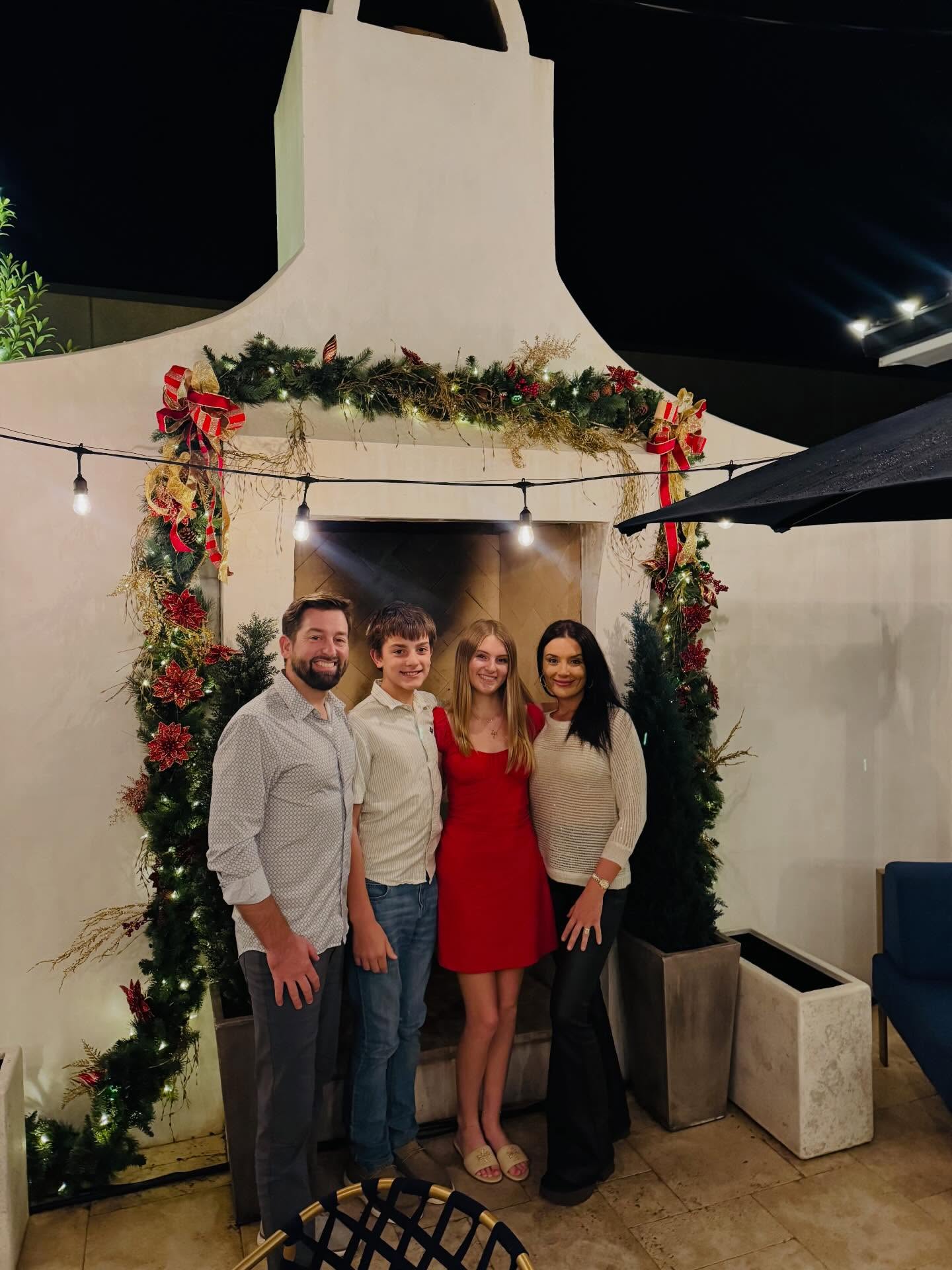 Merry Christmas from our family to yours 🎄✨
Thank you for supporting SolTerra Pools and trusting us with your outdoor dreams 🌊