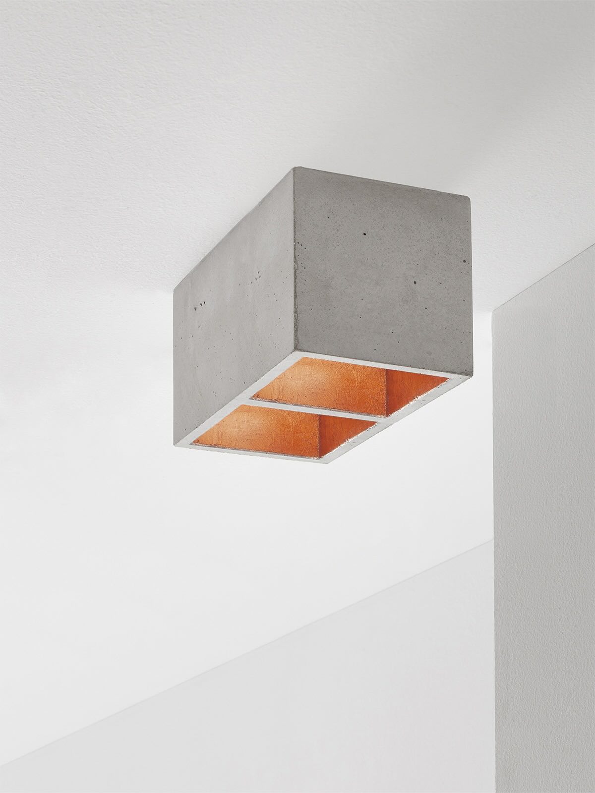 Uued Gantlights betoonist B7² & B7³ Spotid — kui vorm ja valgus sulanduvad üheks.
Selged jooned, kompromissitu valguskvaliteet ja muljetavaldav eredus.
Minimalistlik disain, mis toob ruumi sügavuse, kontrasti ja ajatu puhtuse.