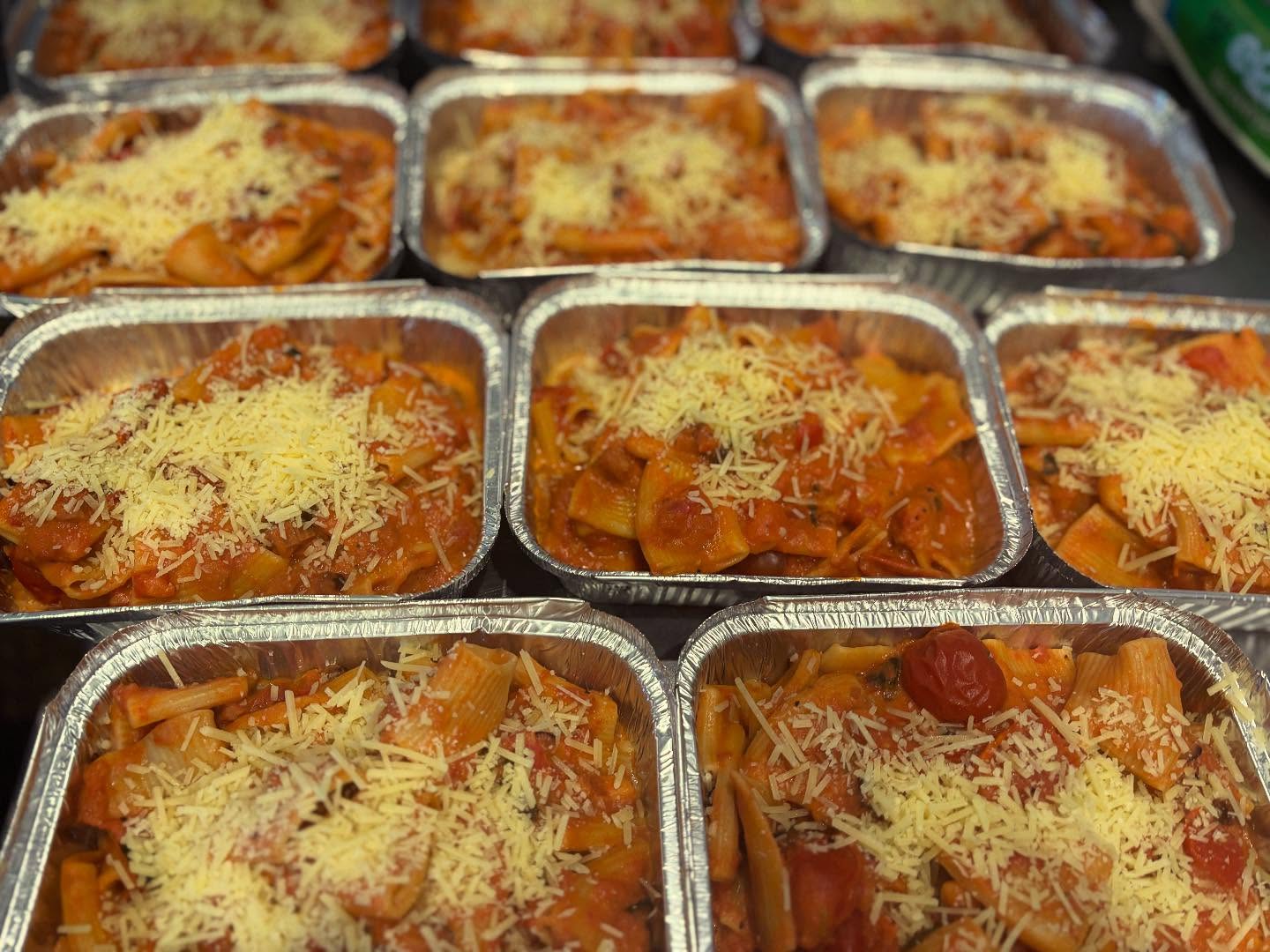 Easy Dinner Restock today!
- Creamy Tomato & Smokey Bacon Rigatoni
- Colly Creek Beef Stroganoff with Mash