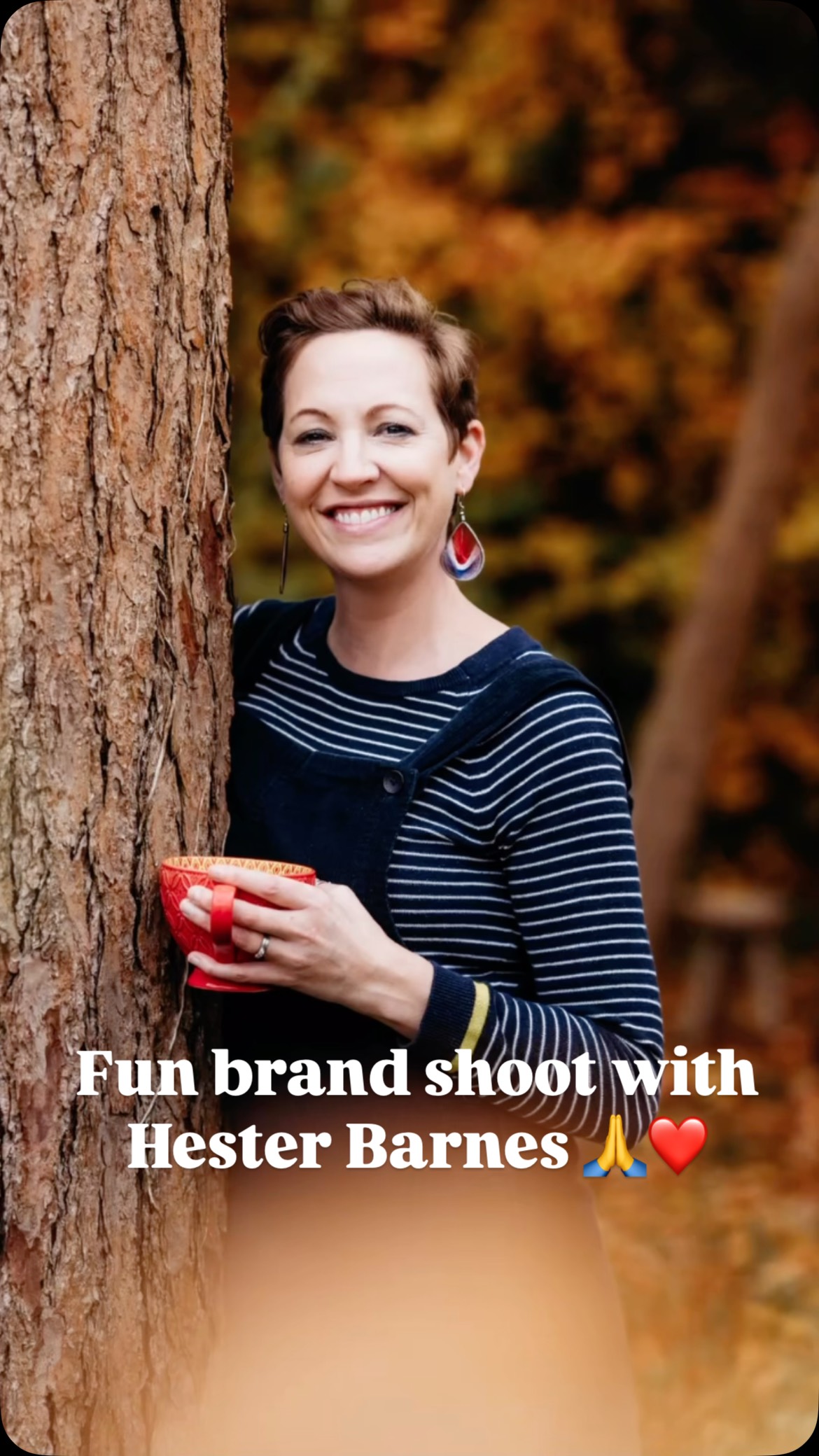 So happy with these new photos by @hesterbarnes_brandphotographer - she has totally and utterly captured the essence of me, and what I think is important in life. Dogs, trees, notebooks and being silly. ❤️🙏💥
Anyone in need of headshots or a brand shoot, @hesterbarnes_brandphotographer is your lady! ❤️🙏💥