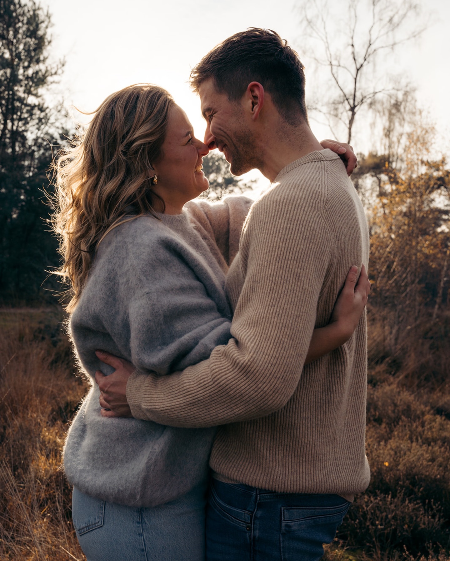 Het heerlijke weer van afgelopen zaterdag hebben we nog nét even meegenomen voor een gezellige gezinsshoot 🥰
Het was koud… maar zó ontzettend mooi! Lieve koppels, een lief gezin en een prachtige dag 😊
Hier alvast een kleine sneak peek van de preview van deze prachtige galerij 🥰✨
GEZINSFOTO’S | GEZINSFOTOGRAAF | FOTOGRAAF GELDERLAND
#fotograafgelderland #fotograafgezocht #fotograafnederland #fotograafgelderlandgezocht #gezinsfotografie #fotografie #fotograafbrabant #fotograafbrabantgezocht #tineclasenphotography