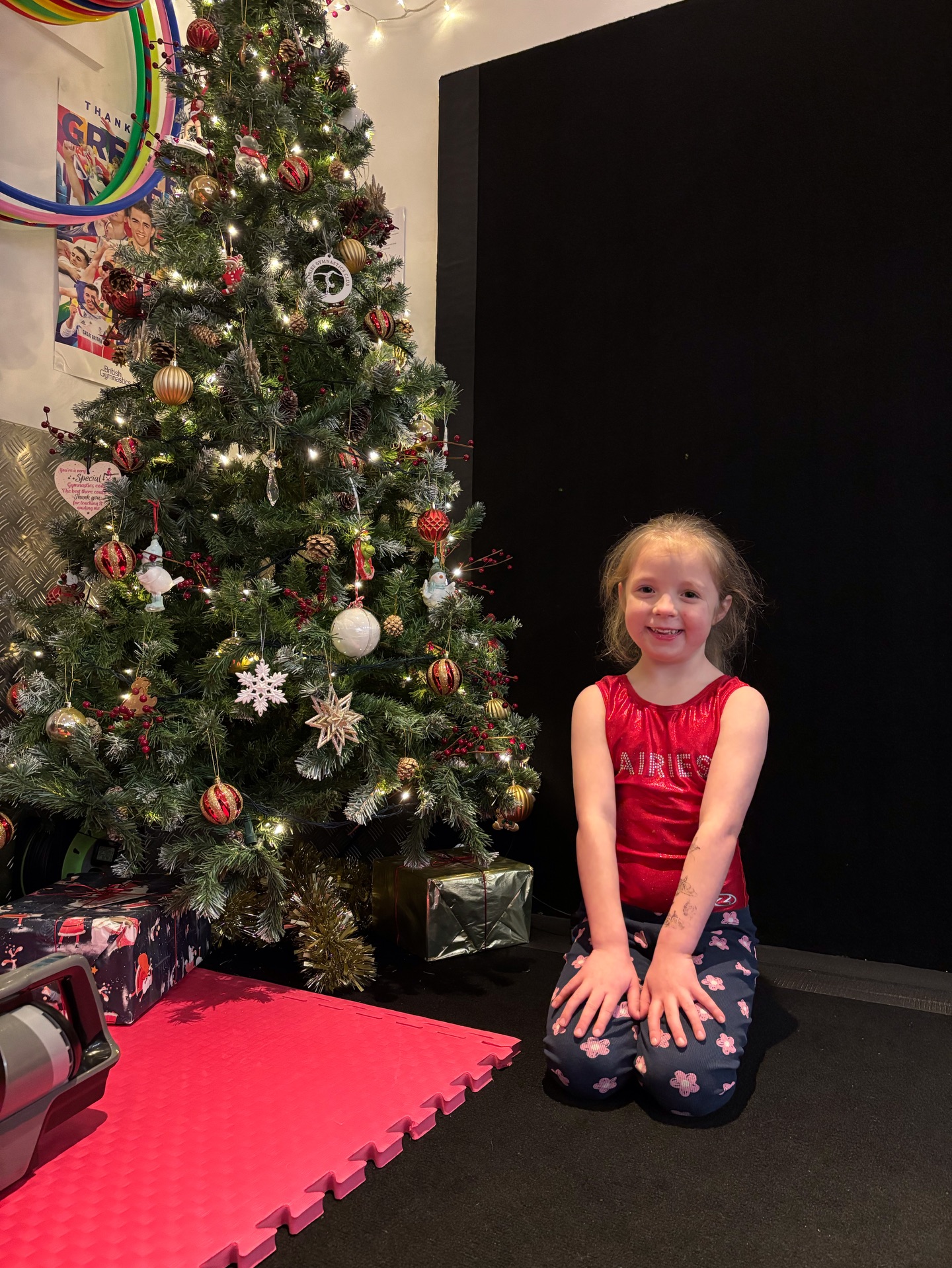 We have started our countdown to Christmas! ๐ All merchandise is available on our website via the link in our bio. Feel free to ask any questions on sizing throughout the week at the start or end of your class. When ordering let us know if this is a present as we can hand them over in secret ๐คซ๐คธโโ๏ธ ๐