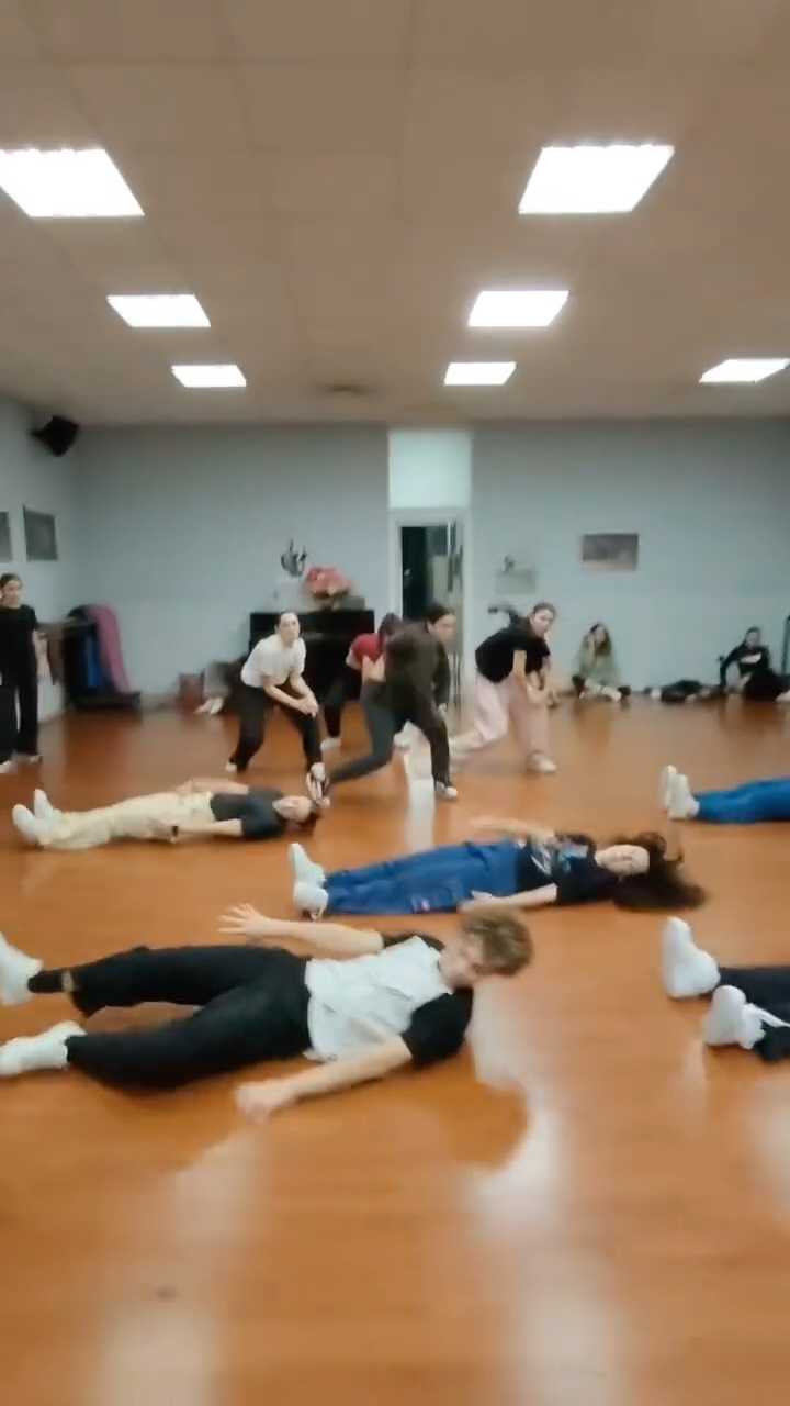 Hip hop riscaldamento e prove di coreografie