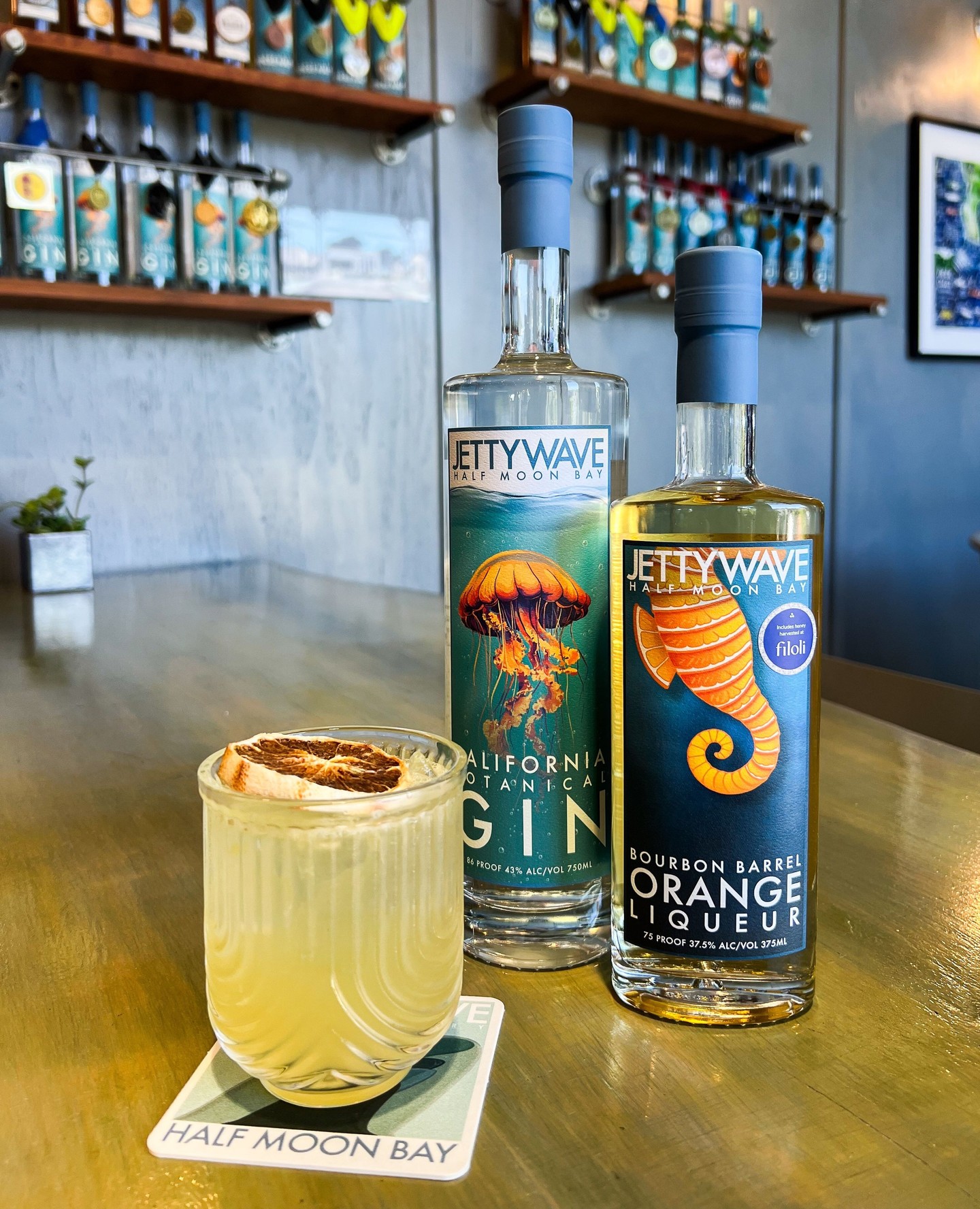 Hosting a crowd for Thanksgiving tomorrow? 🦃✨
�Make it effortless with our Jettywave batch cocktail, easy to prep, easy to pour, and guaranteed to impress your guests.
Holiday Cocktail Recipe
�• 1 (750ml) bottle Jettywave California Botanical Gin
�• 1 (375ml) bottle Jettywave Orange Liqueur�
• 1 ⅓ cups simple syrup�
• 1 ⅓ cups fresh orange juice�
• 1 ⅓ cups fresh lemon juice
�• 750ml tonic or soda water�
• Garnish of your choice, maybe some orange peel or a dried citrus wheel
How to Make It
�Combine gin, orange liqueur, simple syrup, and citrus juices in a pitcher ahead of guests arriving. When it’s party time, fill glasses with ice, pour in your cocktail, and top with tonic or soda water.
Makes about 22 cocktails… depending on glass size, pour generosity, and how many “quality control” sips you take while prepping. 😉
Cheers to effortless hosting! 🥂
#Jettywave #ThanksgivingCocktails #BatchCocktails