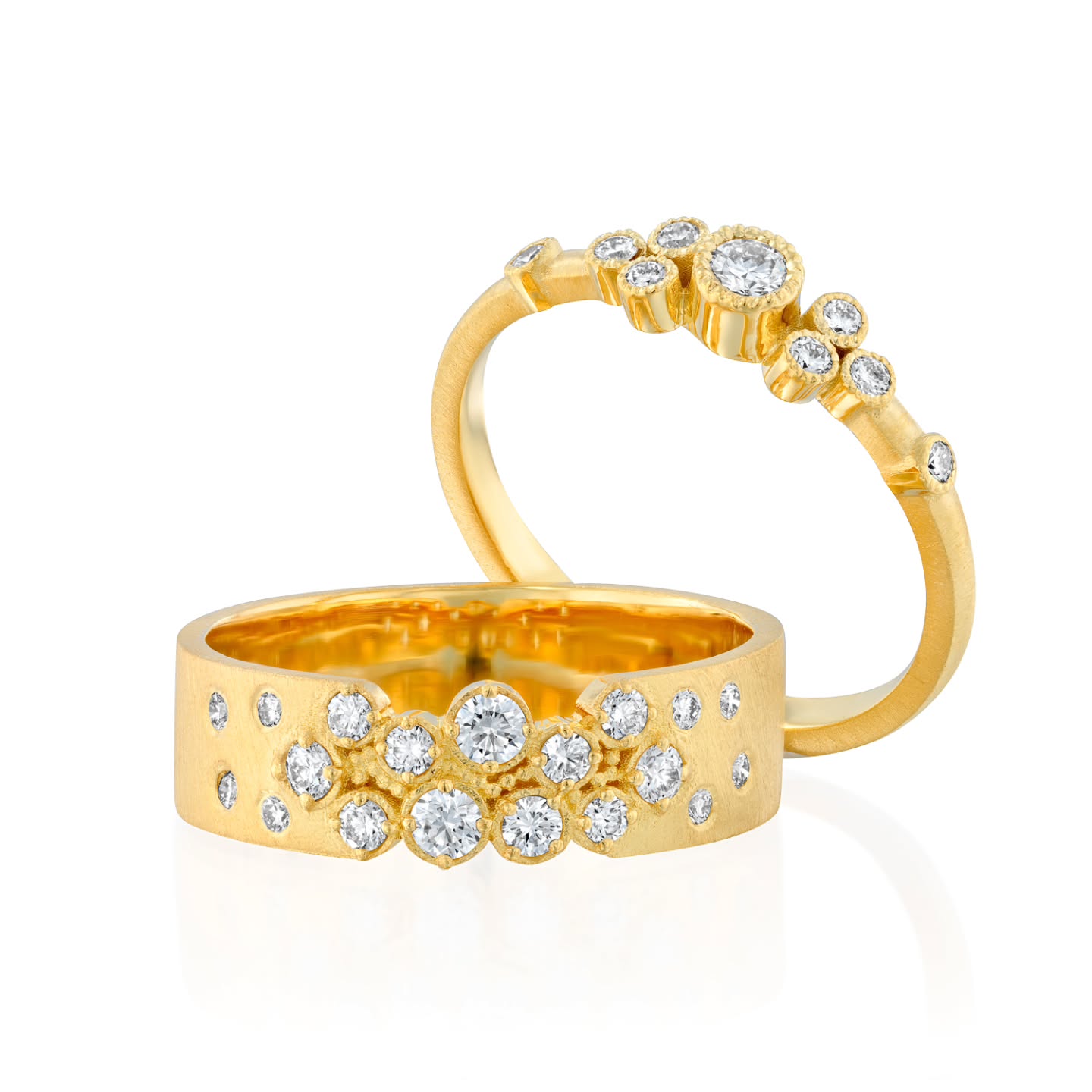 !Let the Christmas countdown begin
#goldjewelry #Goldrings #diamonds #highendjewelry #couturejewelry #designjewelry #designerjewelry #marikadesertgold #jewelry #instajewelry #luxuryjewelry #rings
