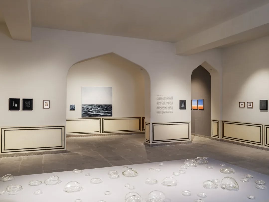 Installation view from our long-term DAS collaborator Ayesha Sultana’s solo exhibition, Fragility and Resilience, at the Jaipur Centre for Art, City Palace.
We are pleased to share that the artwork Nightfall from the Samdani Art Foundation Collection is also a part of this presentation.
Developed in collaboration with the Ishara Art Foundation and supported by Experimenter, the exhibition builds upon Sultana’s first comprehensive solo presentation in the Gulf at Ishara, Dubai (2024), and is thoughtfully reimagined for its new setting at the Jaipur Centre for Art.
The exhibition explores the delicate balance between vulnerability and strength, underscoring Sultana’s deep sensitivity to materials and her ongoing interest in how fragility and resilience coexist. Her wide-ranging practice is showcased through an array of works, including her first-ever hand-blown glass sculptures, oil paintings, watercolours on Japanese silk fabric, works on clay-coated paper, and photographic explorations.
Fragility and Resilience, which also marks the Jaipur Centre for Art’s first anniversary, will remain on view until 5 January 2026.
@dhakaartsummit
@samdaniartfoundation
@srihatta_sylhet
@nadiasamdani
@rajeebsamdani
@dhakadiana
@rux_q
@ayesharsultana
@isharaartfoundation
@jaipurcentreforart
@experimenterkol
@swilin_haque
@sazzad1985
@iftekharnoor
#dhakaartsummit #samdaniartfoundation #Srihatta #art #ayeshasultana