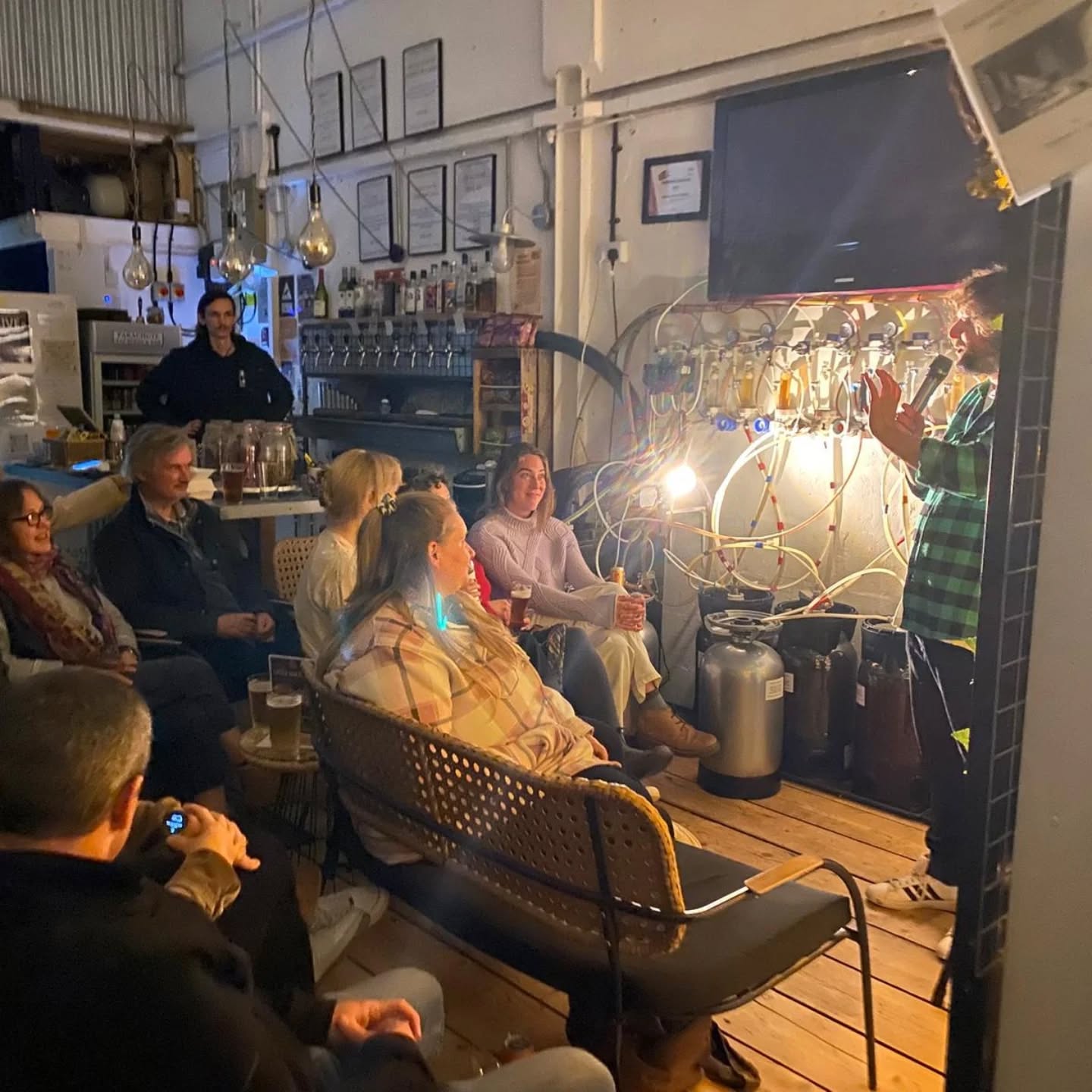 After a SELLOUT Comedy Night on Thursday, with burgers from Little Van Rouge, the Cowsville Hummingbirds Duo made their debut last night, and they went down an absolute storm! So many of us enjoyed delicious Thai street food from Sarah Thai, while Sam and Deb regaled us with the most beautiful acoustic set. What an incredible couple of days!