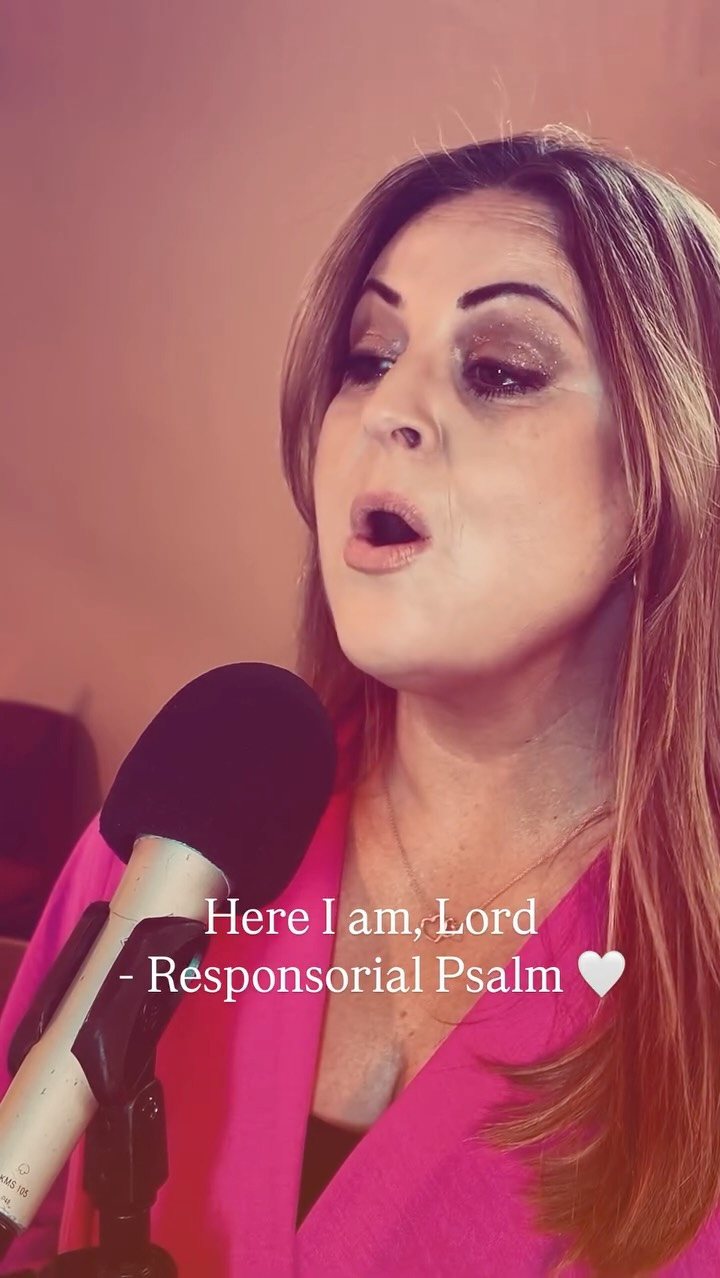 ‘Here I Am, Lord’ — sung live as the Responsorial Psalm 🤍
Thoughtfully chosen music for the most sacred moments of your ceremony.
Duo, Trio & Quartet options available for church and civil ceremonies across Ireland.
⭐️ Rated 5 stars on Google
Enquiries via link in bio
#weddingceremonymusic
#weddingsingerireland
#irishwedding
#churchwedding
#responsorialpsalm
#traditionalwedding
#bridetobe
#weddingmusicideas