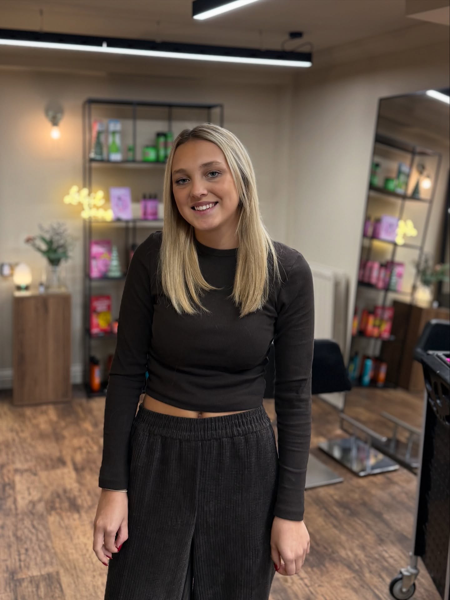 Meet Lily! ✨
We’re so excited to welcome Lily to the salon as our newly qualified hair stylist!
Lily will be with us every Saturday and every other Wednesday. She has a real passion for hair-ups and all colouring services.
Book your appointment now and give Lily a warm welcome 🤎
@hairbylilygrace_