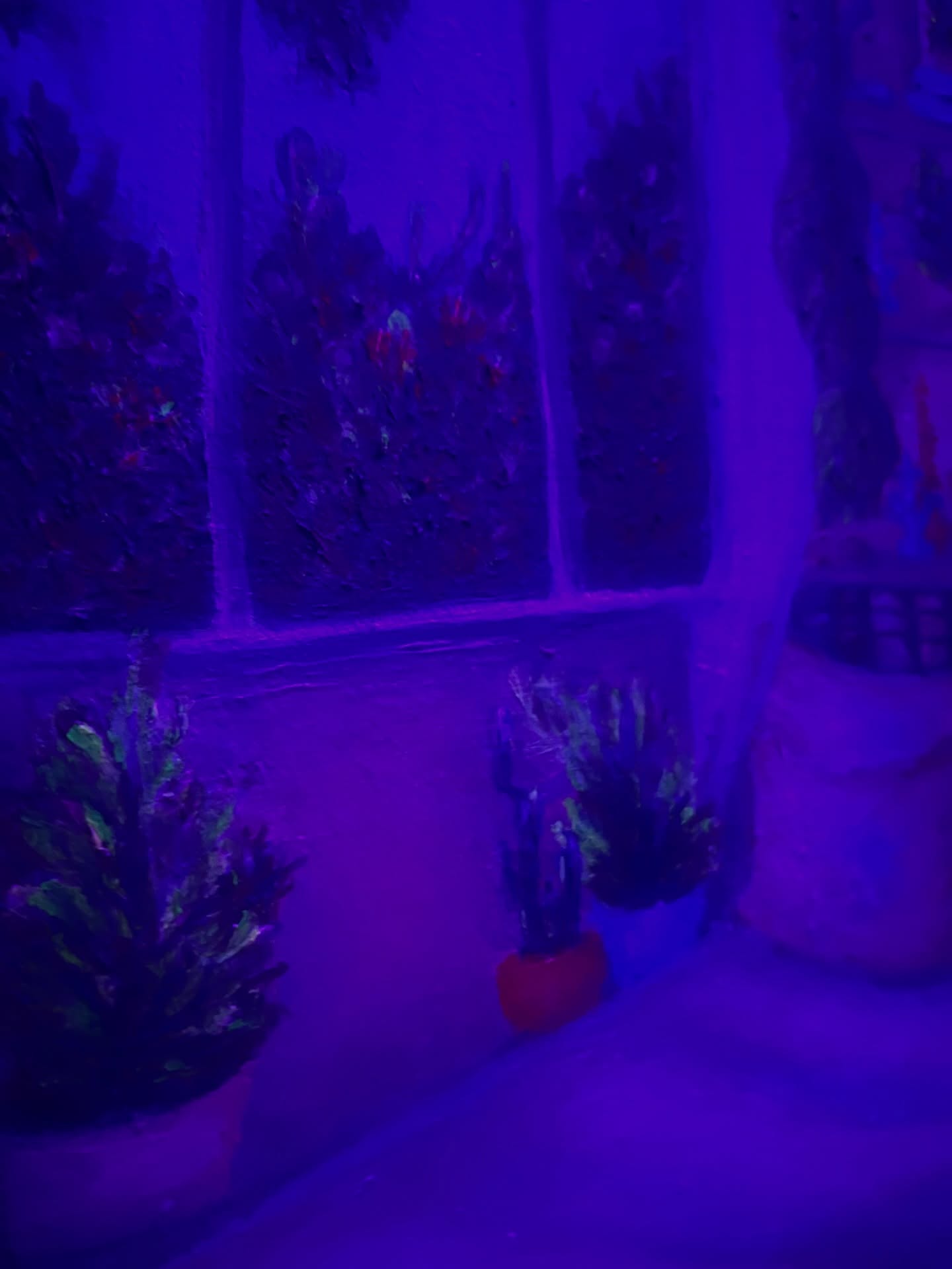 My latest painting has the magic power to turn to “night mode” when it gets dark and it also glows in the dark ! 🪄