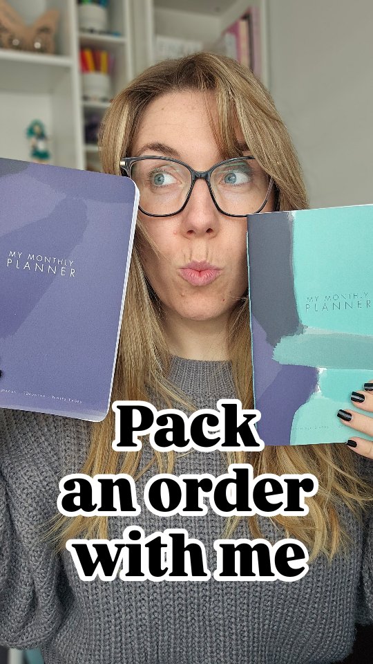 Pack an order with me (Planner2026/weekend edition) ✨️🥰
#2026planners #handmadebypipacrafts #myplanner #etsyseller #2026diary #shoponetsy #nowonetsy #2026calendar #etsyuk #stationerylover #etsyseller #2026diary #handmadediary #stationerylover #packanorder #packanorderwithme #handmadebooks