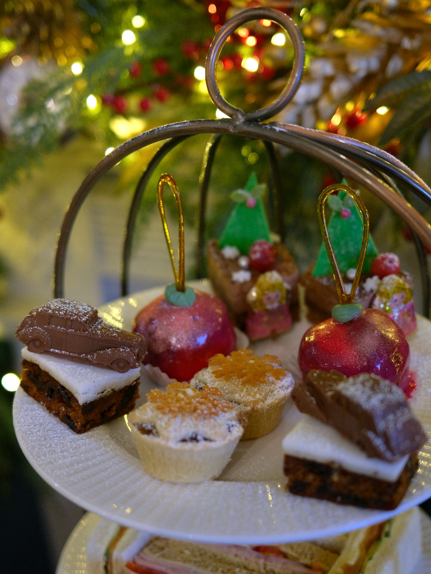 One more sleep until Christmas! ❄️
From all of us at Gonville Kitchen, we wish you a very Merry Christmas filled with delicious food, festive cheer and joyful moments around the table 🎄
Thank you for letting us be part of your celebrations this year!
#christmas #festive #cheer