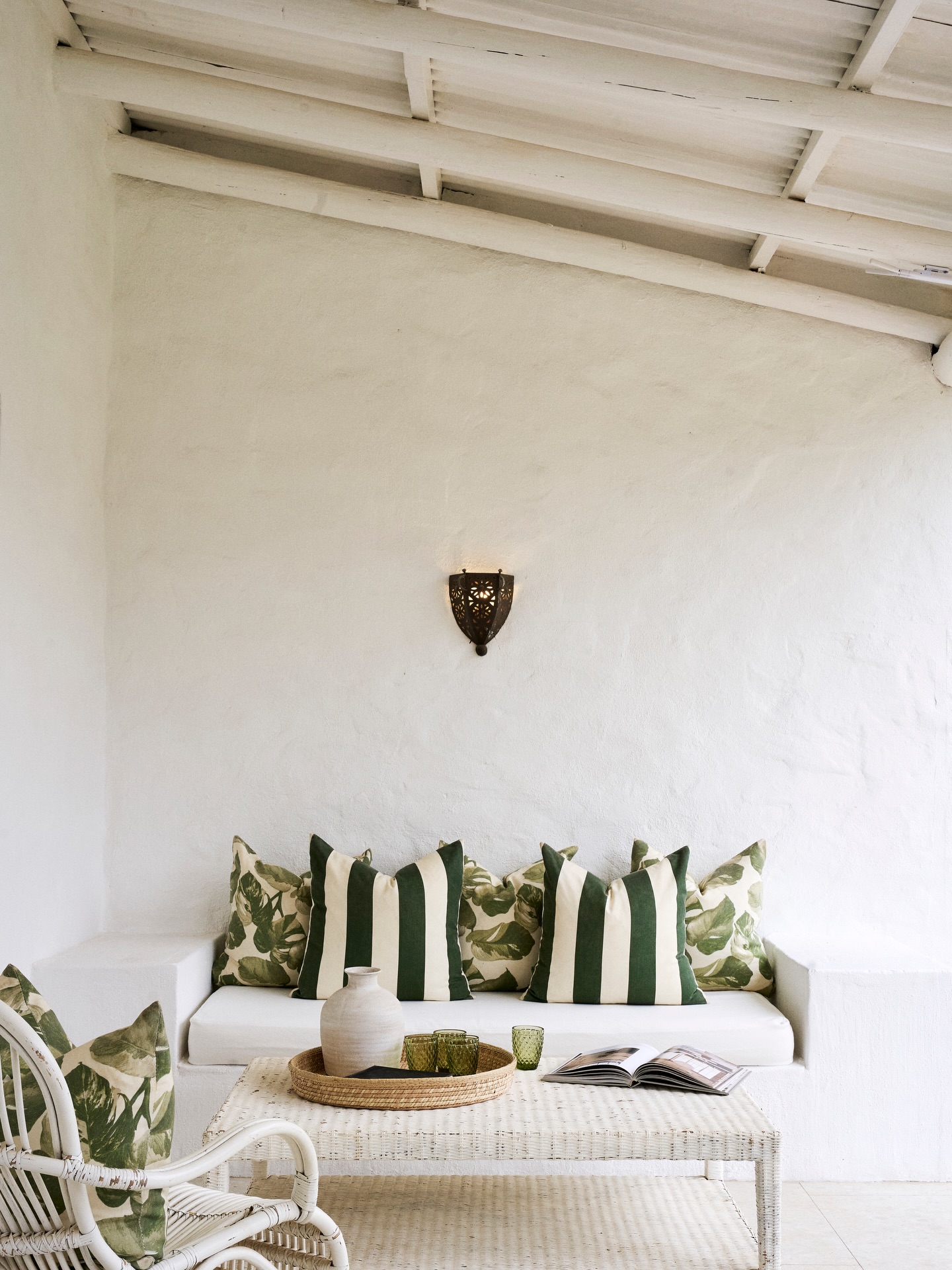 The serene veranda at one of our Duplex Forest Farm Family Cottages – a quiet corner for slow mornings and fresh air.
@villa.lifestyle
.
.
.
#lacotte #lacottefarm
#franschhoek #franschhoeklife
#farm #farmstyle #decor #styling