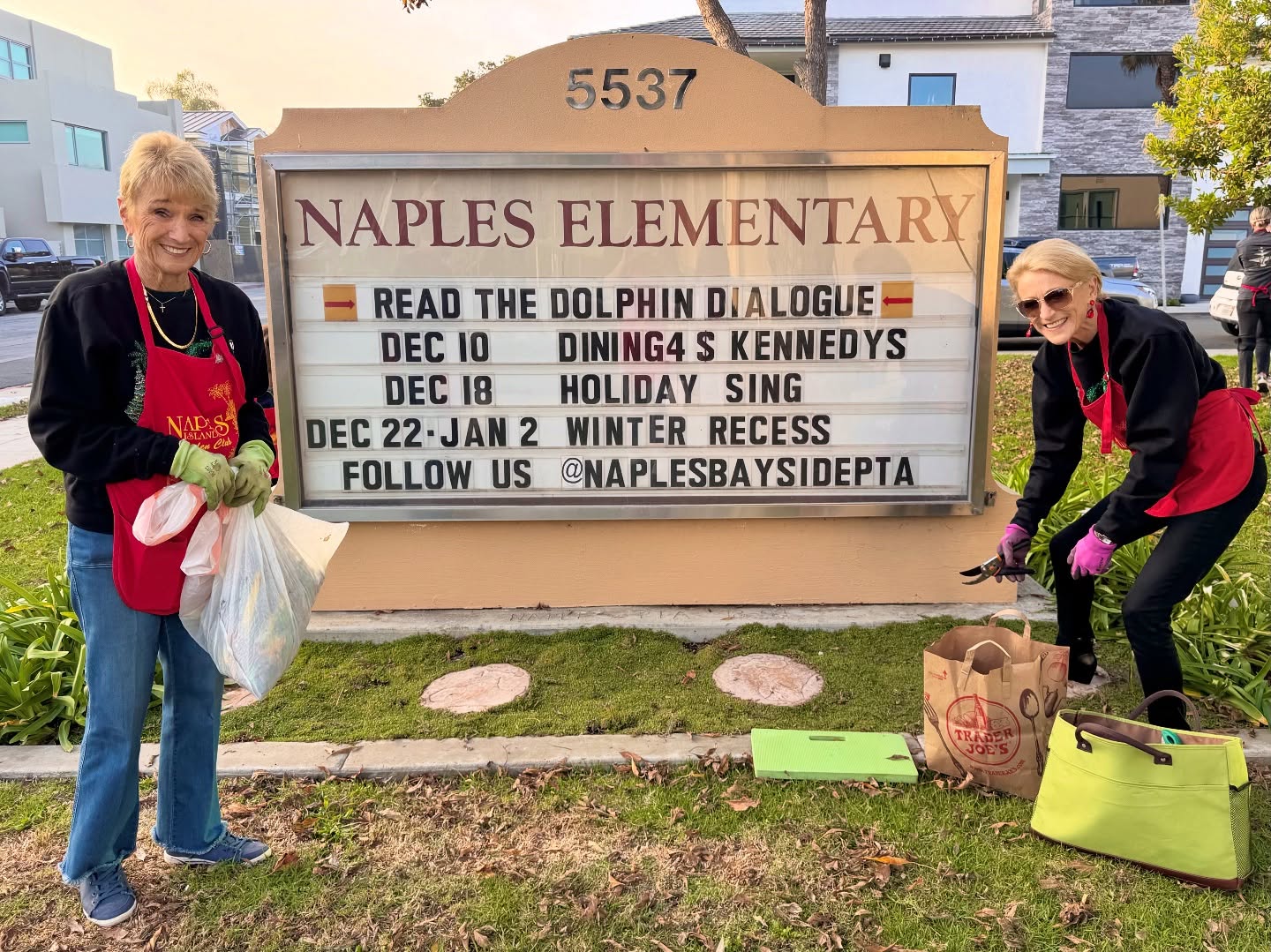 Holiday cheer and hands-on beautification at Naples Bayside Academy today. 🌿🎄
As a 501(c)(3) nonprofit, we meet monthly to care for spaces throughout our neighborhood, including the Naples Elementary School. We wrapped up the afternoon with a Christmas prosecco spritzer toast hosted by our school co-chairs, celebrating community and the season. 🥂✨