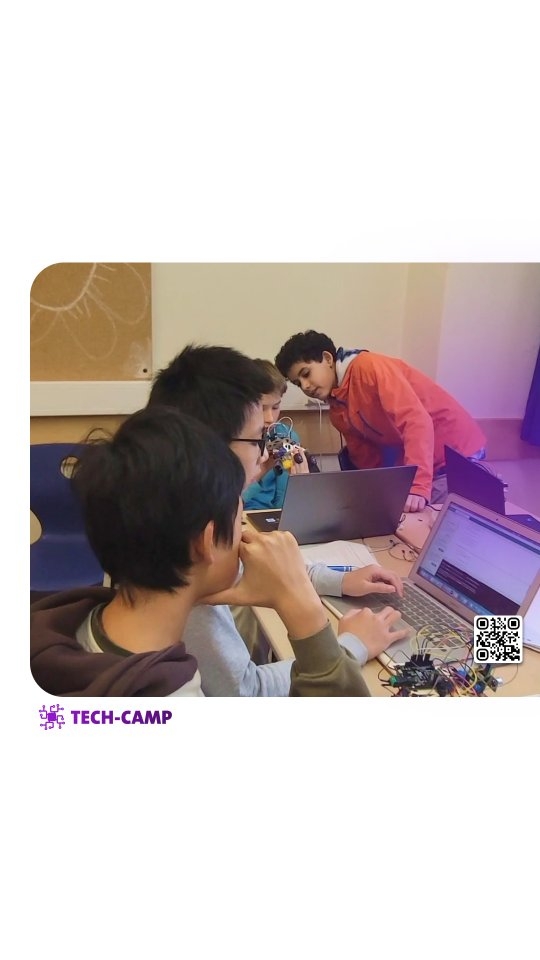 Die Jugendlichen sind voll im Flow.
Sie planen, bauen, testen und vor allem unterstützen sie sich gegenseitig.
🤝✨ Zwischenergebnisse werden gemeinsam getestet, Fehler werden nicht versteckt, sondern zusammen gelöst. So entstehen nicht nur coole Prototypen, sondern auch wichtige Skills für ihre Zukunft. Teamarbeit, Kommunikation, Problemlösefähigkeit und Selbstvertrauen.
#SmartDrive #TechCamp #Teamwork #GemeinsamStark #Zukunftskompetenzen #SoftSkills #Berufsorientierung #MINT #JugendFördern #LearningByDoing #TechCamp #Hamburg