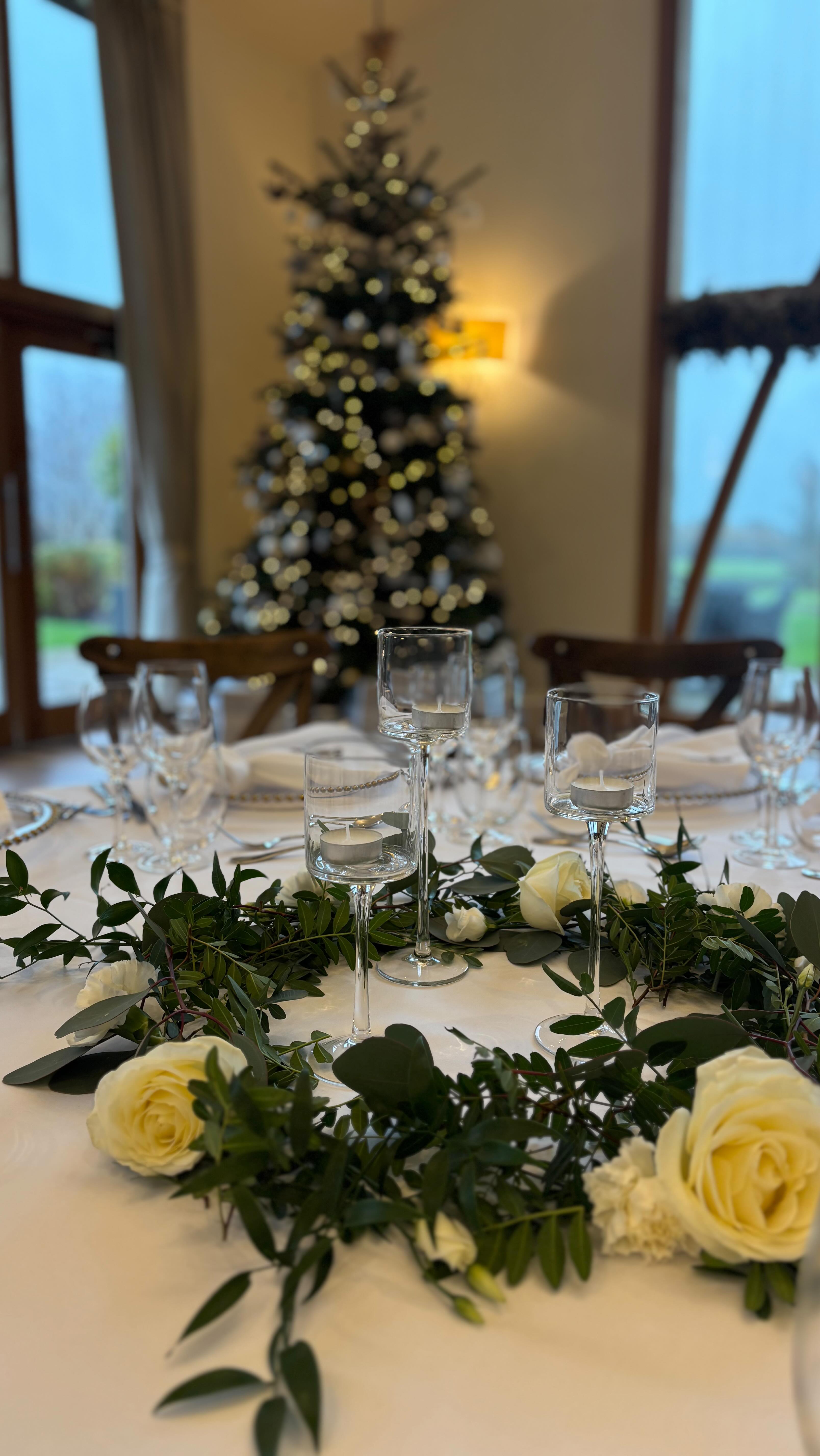 🌿LESS IS MORE🌿
Keeping it simple, timeless, and full of warmth at Mythe Barn.
Natural textures, soft florals, and those little details that make all the difference 🤍🌿
Venue @mythebarnweddings
Styling & Florals @therusticweddingcompany
#MytheBarn #MytheBarnWedding #BarnWedding #WinterWedding #WinterWeddingInspiration #WeddingStyling #WeddingInspiration #ElegantWedding #MinimalWedding #NeutralWedding #TimelessWedding #SoftRomance #WeddingAesthetic #WeddingDetails #UKWeddingStylist