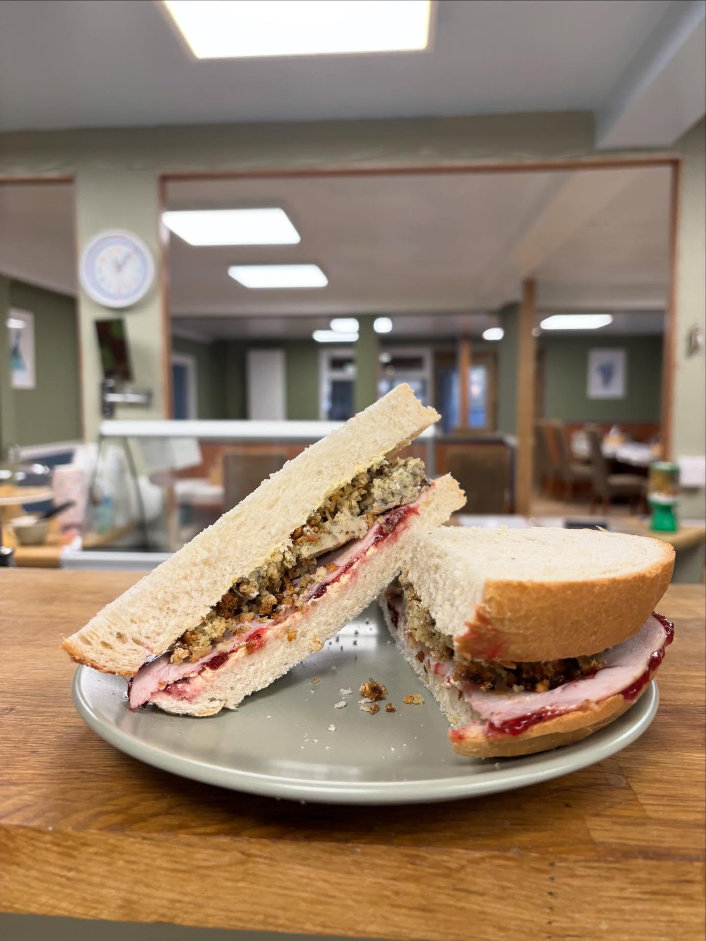πPop in this festive season to get your hands on our new festive sandwich. π
A Christmas dinner in a sandwich?
We think so!
Available on our doorstep white or granary bread with a layer of cranberry sauce, thinly sliced roast turkey and a healthy helping of stuffing (gf)