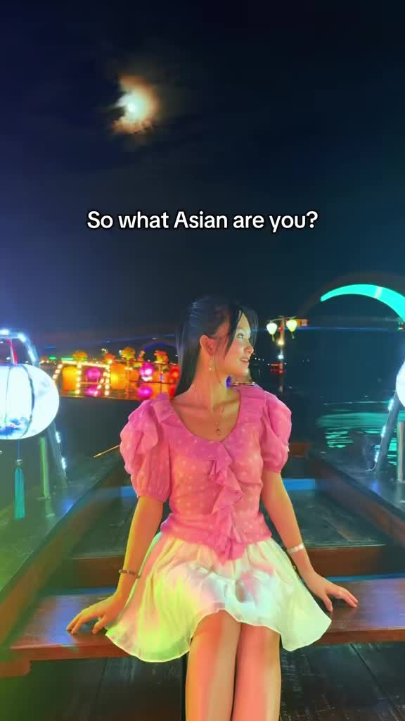 What Asian am I? Too obvious right? 😆
👇🏻Leave a comment below about one thing you love about Vietnam 🥰
#travelvietnam #travel_captures #explorevietnam