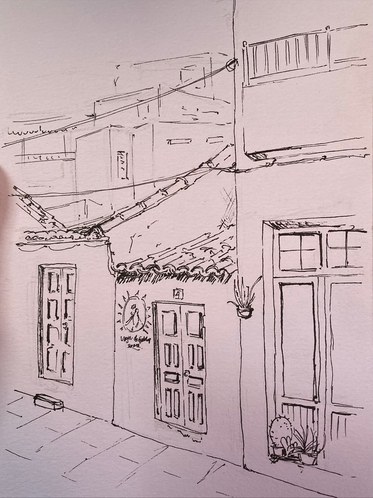 I’m currently on a week-long vacation, and wanted to share a couple of sketches I made during my downtime.
1) ink
2) charcoal
3) fish!
#grimms_illustrations #sketch #sketchdaily #sketchbook #illustration #illustrationartists #bookart