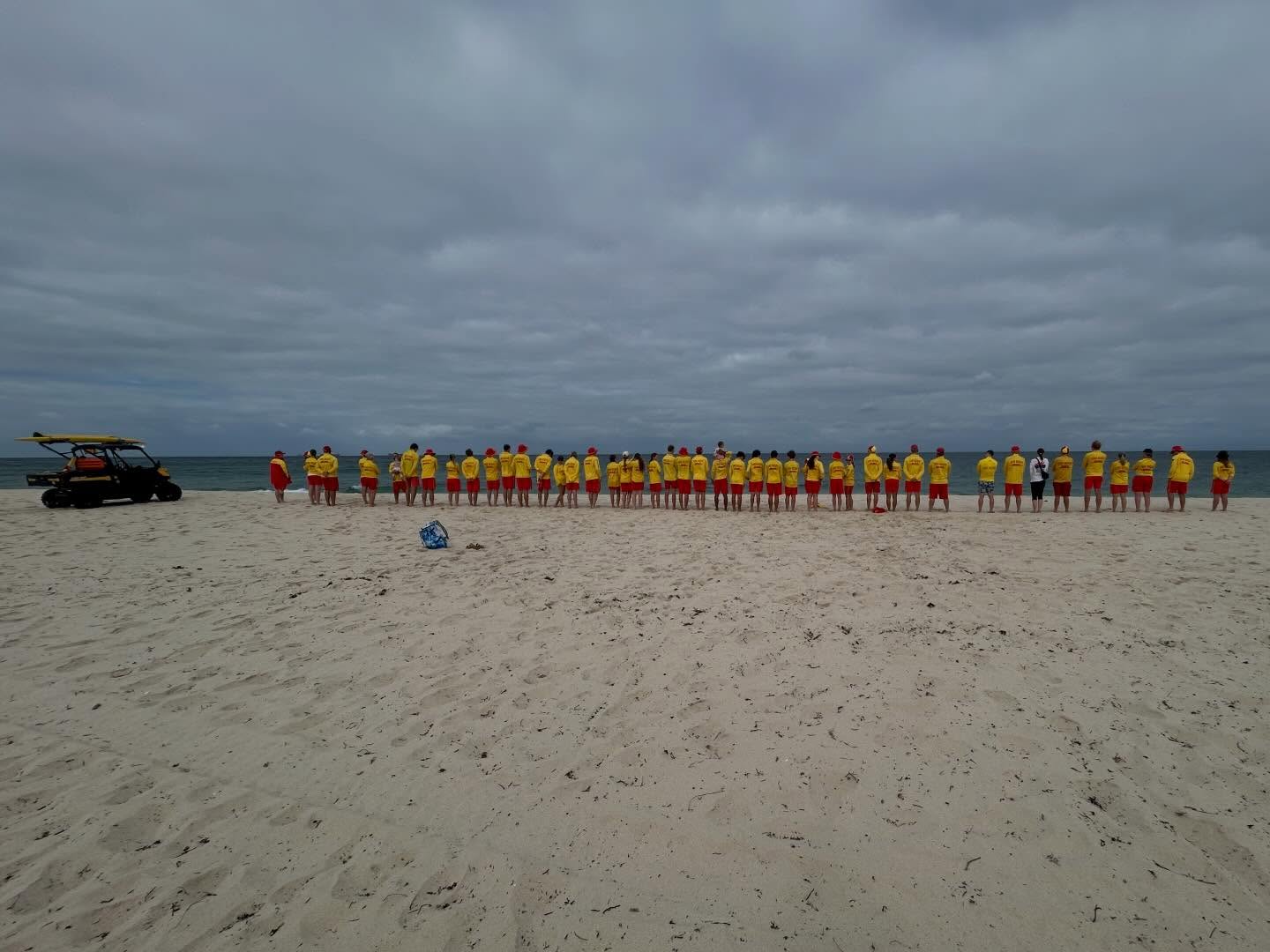 Shoulder to shoulder ❤️💛
Yesterday morning we stood shoulder to shoulder in silence, united with surf lifesavers and lifeguards across Australia.
We paused to honour those who lost their lives, those who risked everything to help others, and those deeply impacted by the recent events in Bondi.
Bondi, our hearts are with you.
@bondisurf.club @northbondislsc @bondilifeguards @slswa @slsaustralia
#shouldertoshoulder #surflifesaving #swanny #snslsc #slswa #swimbetweentheflags #swanbourne #nedlands #ourbeach #mybeach #bondi