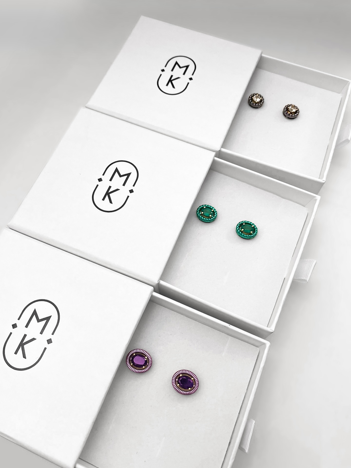 Bespoke gold studs✨Amethyst, Green Agate & White Topaz with detachable halos that take you from minimal to mesmerising. A mother’s love wrapped in gold, made for her daughter and two daughters-in-law to shine in their own way🤍
#mkfinejewelry #bespokecreations #custommadejewelry