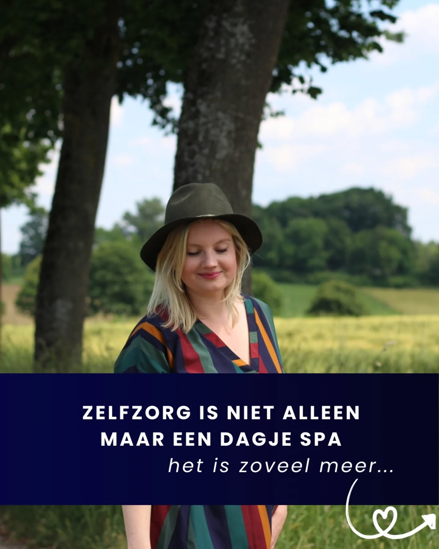 Als we aan zelfzorg denken, denken we vooral aan wat we kunnen dóen: een dagje spa, een wandeling in de natuur, een gezonde maaltijd of lekker sporten.
En dat is heerlijk - zegt degene die nu op weg is naar een Wellness-hotel om het hele weekend in de sauna te spenderen😅
Maar als je ondertussen vooral in je hoofd blijft zitten en bezig bent met alles wat nog moet, of streng tegen jezelf bent omdat je het niet goed genoeg doet... dan ontspan je nog niet echt.
Dan is het meer een vinkje op je to-do.
Echte zelfzorg begint vanbinnen. In hoe je praat tegen jezelf. In hoe je jezelf draagt als je moe bent, emotioneel overprikkeld of gewoon even klaar met alles.
Kan jij dan nog zacht zijn naar jezelf?
Of maak je jezelf dan stiekem helemaal af 🫣
Welk team ben jij?
In mijn nieuwste blog ga ik hier nog dieper op in. Wil jij lezen hoe je echt voor jezelf zorgt? Reageer dan met 'zelfzorg' en in stuur hem naar je toe ♥️