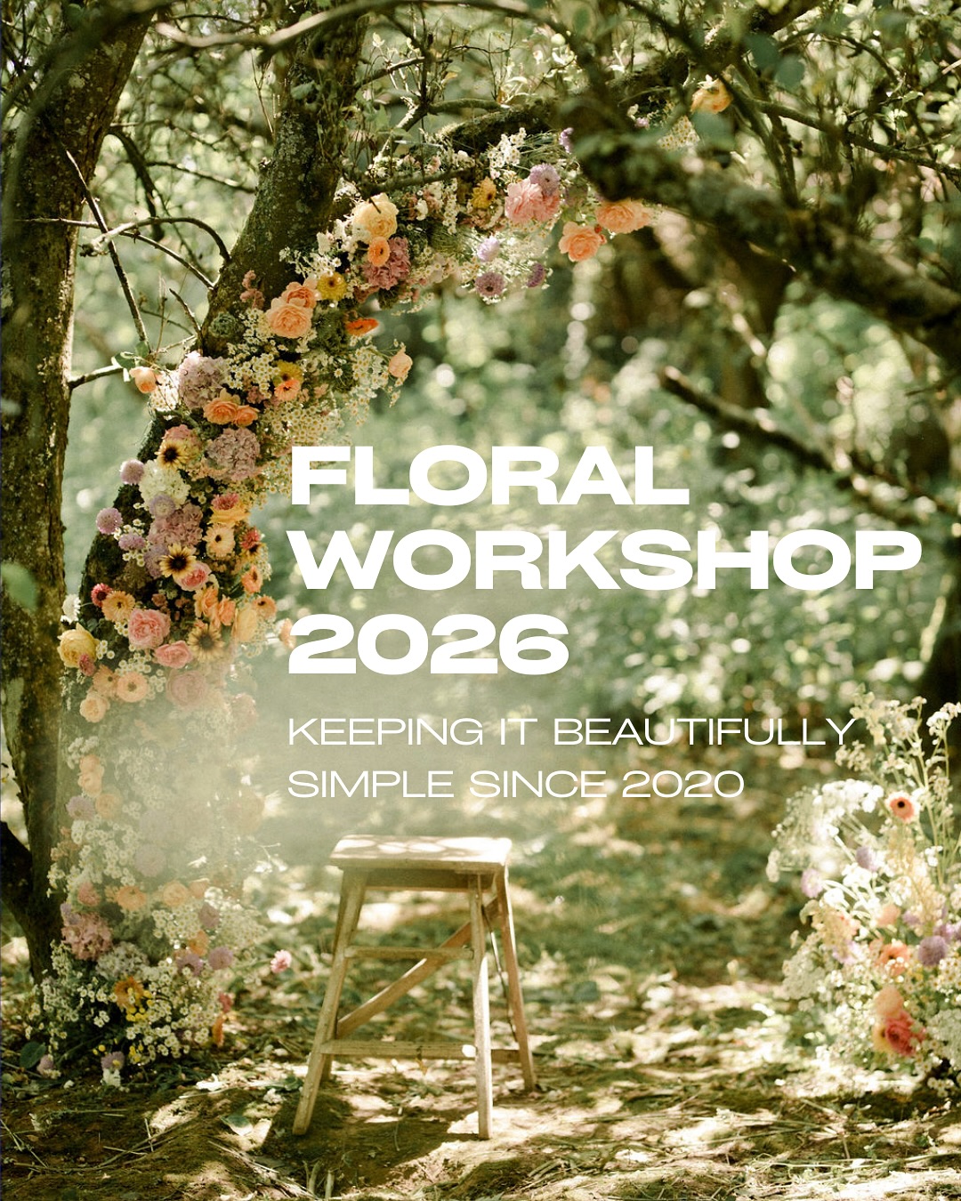 Ça sera la 11 eme édition de ce workshop, et définitivement la meilleure façon de débuter le saison des fleurs. ☺️
Trois jours de formation professionnelle pour:
🤓 Apprendre le métier d’éco-fleuriste à travers des ateliers pratiques, des démonstrations et discussions axé sur le métier de designer floral.
Un programme dense et riche qui conviendra aux débutants comme aux fleuristes plus confirmés.
🌸 Travailler et manipuler les fleurs de notre production et floricultrices normandes. Et découvrir leur mode de production.
🏡 Déconnecter et évoluer dans un cadre inspirant.
3/4/5/6 Mai 2026
1590€ (logement, repas et outils compris) Toutes les informations sur mon site
@solveigandronan (photos from 2020)
#formationfleuriste #ecofleuriste #floralworkshop #floralworkshopfrance #sustainablefloristry #fleuristemariage #nofloralfoam #reconvertionfleuriste #fermeflorale #microflowerfarm