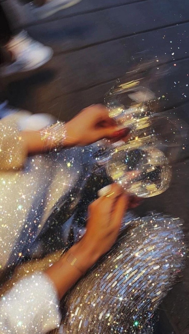 To every small business owner carving out a space in this wild, unpredictable world… we wholeheartedly see you.
It’s tough out there, harder than it’s ever been, but The Club Preloved is proving something undeniable, when we stand together, we are stronger.
Yesterday, you proved the power of community. You filled a beautiful venue in the heart of Exeter.
You turned a rainy December Sunday into a moment none of us will forget.
The turnout? Electric. The queues? Out the door. The energy? Unreal.
And that’s what The Club Preloved is all about. We rise as individuals, but we grow as a collective.
We’re uniting the changemakers. And when sustainable brands gather under one roof, magic happens, real, unforgettable magic.
So to every creator, curator, designer, maker and dreamer, if you’re building something with intention… If you’re fighting for sustainability, circularity, craftsmanship, community…
If you want your work to be SEEN and FELT…
The Club Preloved is your home. APPLY TODAY -> theclubpreloved.com
Exeter, you were extraordinary.
Please support everyone involved:
@lauracurates @etherealtreasuresss @themishcaedit @chiara.design.studio @liminaldorset @poppies.in.her.hands @greenmusepreloved @tinasretroclothing @lost_in_roses_ @retro___rail
@saffjuno @milliemonday_dj @jxseph_allen
and our venue @hotelindigoexeter
my right hand woman @helloooitsciara
And now… we grow.
Where should The Club Preloved pop up next?
Drop your city in the comments, let’s take this movement on the road again in 2026.
You best believe - BIG THINGS ARE COMING!
TCP x
🪩♻️✨