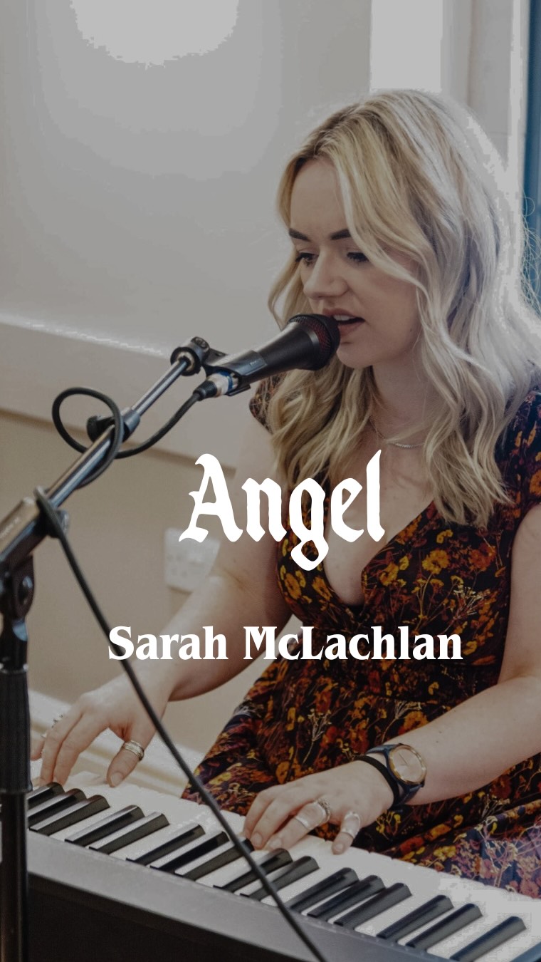 I hadn't sung this song in a long while, at this event I started with Angel by Sarah McLachlan, and ended on Angela by Robbie Williams. Accidental theme 😆 #weddingsinger #yorkshirewedding #weddingmusician #weddingentertainment #yorkshiresinger #pianovocals