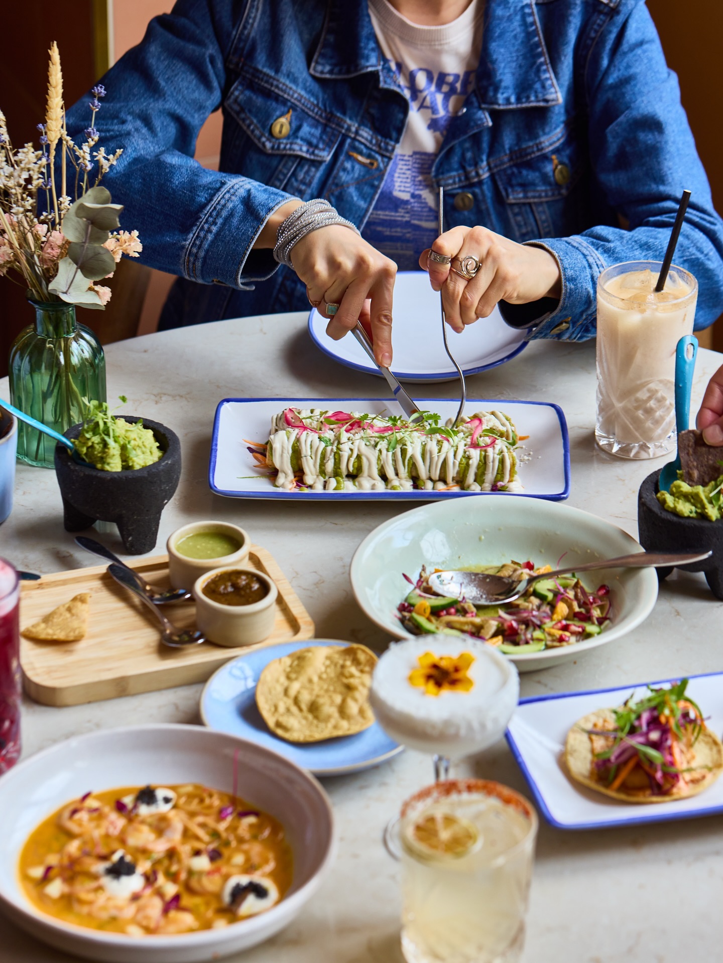 Every meal at Santo Remedio makes a difference.
We’re proud to partner with @StreetsSmartUK to support homeless and vulnerable people across the UK. A voluntary £1 will be added to your bill during these festive months - and 100% of every pound goes directly to those who need it most.
Since 1998, StreetSmart has raised over £13 million, funding vital charities that provide shelter, support, and hope.
When you dine with us this season, you’re not just enjoying authentic Mexican flavours - you’re giving someone a chance at a better future. Together, we can make this Christmas brighter for those without a home.
Come hungry, leave happy, and help us spread warmth this winter. ✨
#SantoRemedio #StreetSmartUK #LondonRestaurants #MexicanFood #FestiveSeason