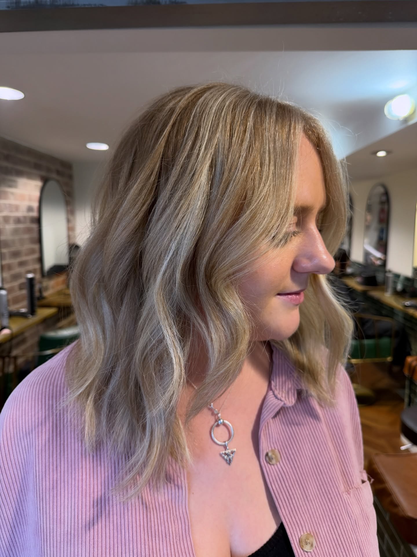 Soft, Seamless Cut & Colour by @glen_kadohair ๐โจ
Full Head of highlights, with stunning colour placement to really showcase the beautiful blonde. Toned with #shadeseq ๐ฉท
Only a couple of appointments left with Glen until January, be sure to get booked in.
#kadohair #kado #sheffieldsalon #coloursalon #coloursalonsheffield #redken #redkensalon #sheffieldhair #styles #colour #trends #hair #hairstyles #haircolour #sheffieldhairdressers #hairdressers #haircut #hairsalon #stylist #sheffieldstylist #sheffield