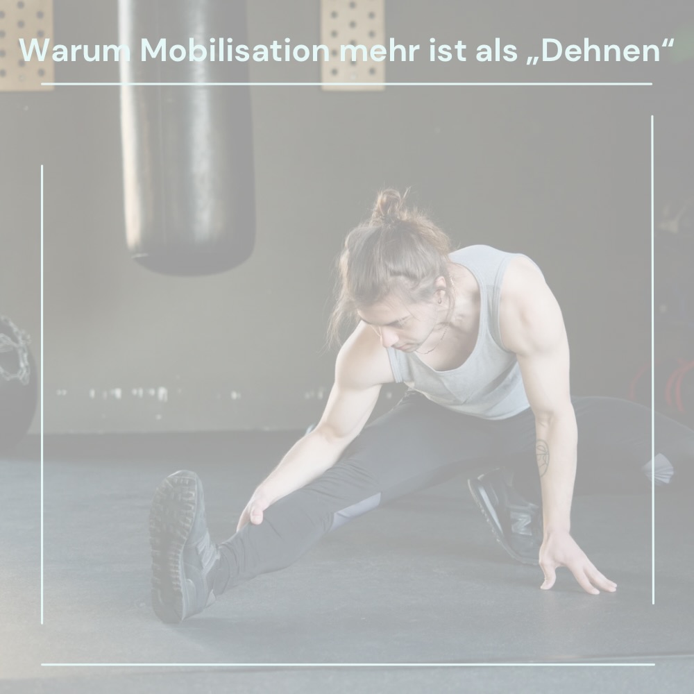 Warum Mobilisation mehr ist als „Dehnen“
Viele denken bei Therapie an reines Dehnen – doch Mobilisation geht viel weiter.
👉 Was Mobilisation bewirkt:
🔄 verbessert die Gelenkbeweglichkeit
💧 regt die Gelenkflüssigkeit an
🧠 fördert die Wahrnehmung für Bewegung
😌 löst Schutzspannungen im Muskel
⚙️ bereitet optimal auf Kräftigung vor
➡️ Merke:
Beweglichkeit entsteht durch aktive Bewegung, nicht nur passives Ziehen.
#Physiotherapie #Mobilisation #Reha #Ergotherapie #Beweglichkeit #TherapieWissen