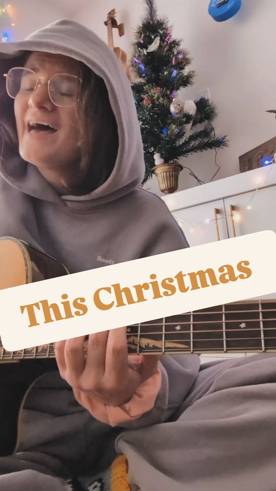 One more gig for the year and I'm adding in some Christmas tunes! South Health Campus, I'm going to be playing there from 1:30-2:30 on the 17th! See you there!
#singer #calgaryartist #singersongwriter #livemusic #cover #christmascover