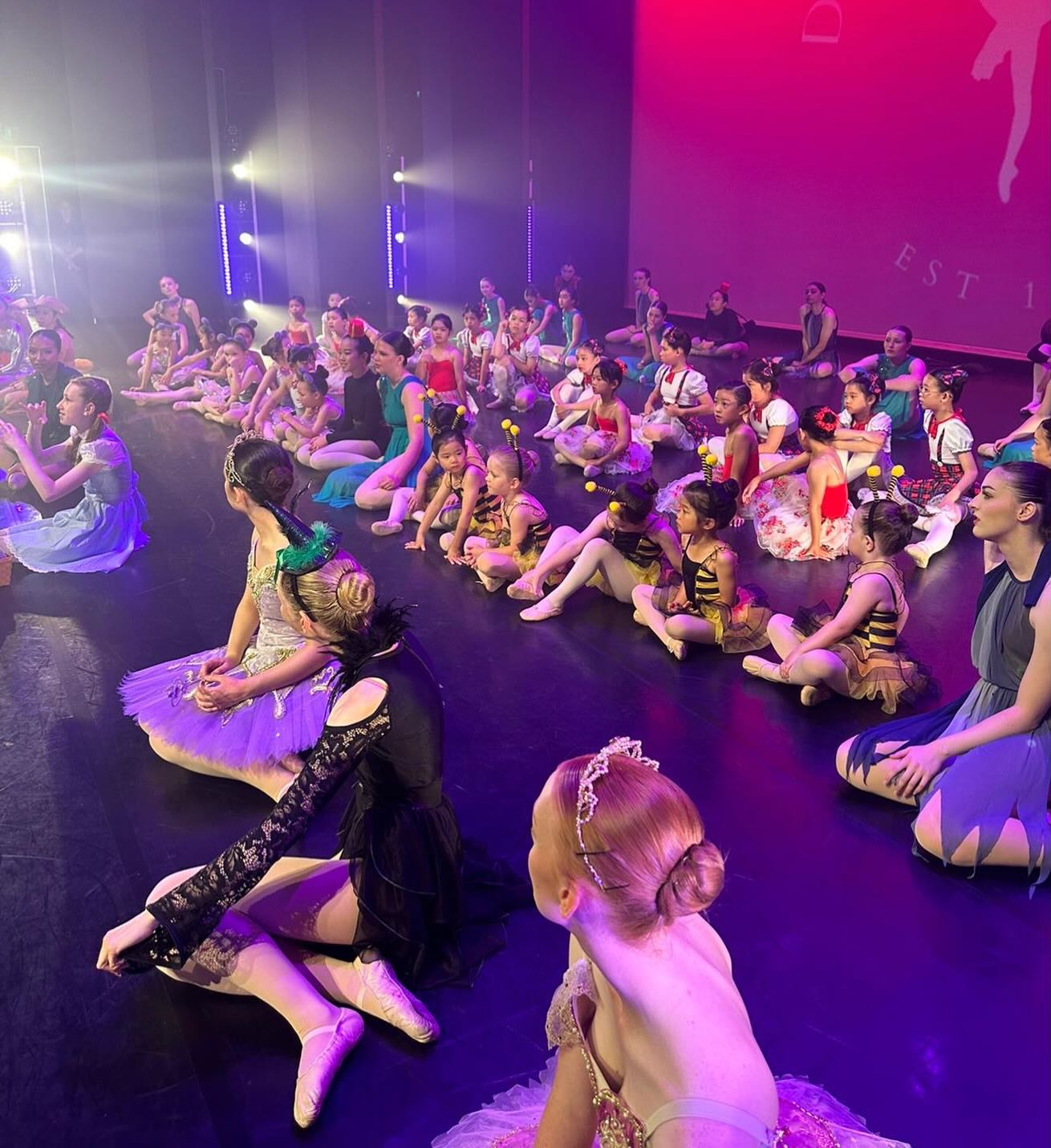 Dress rehearsal ✅ excited to see all families and friends watching our hard working students tonight! @allsaintscollegewa #concerttime #journeytooz #wizardofoz #wicked #ballet #jazz #contemporary #lyrical