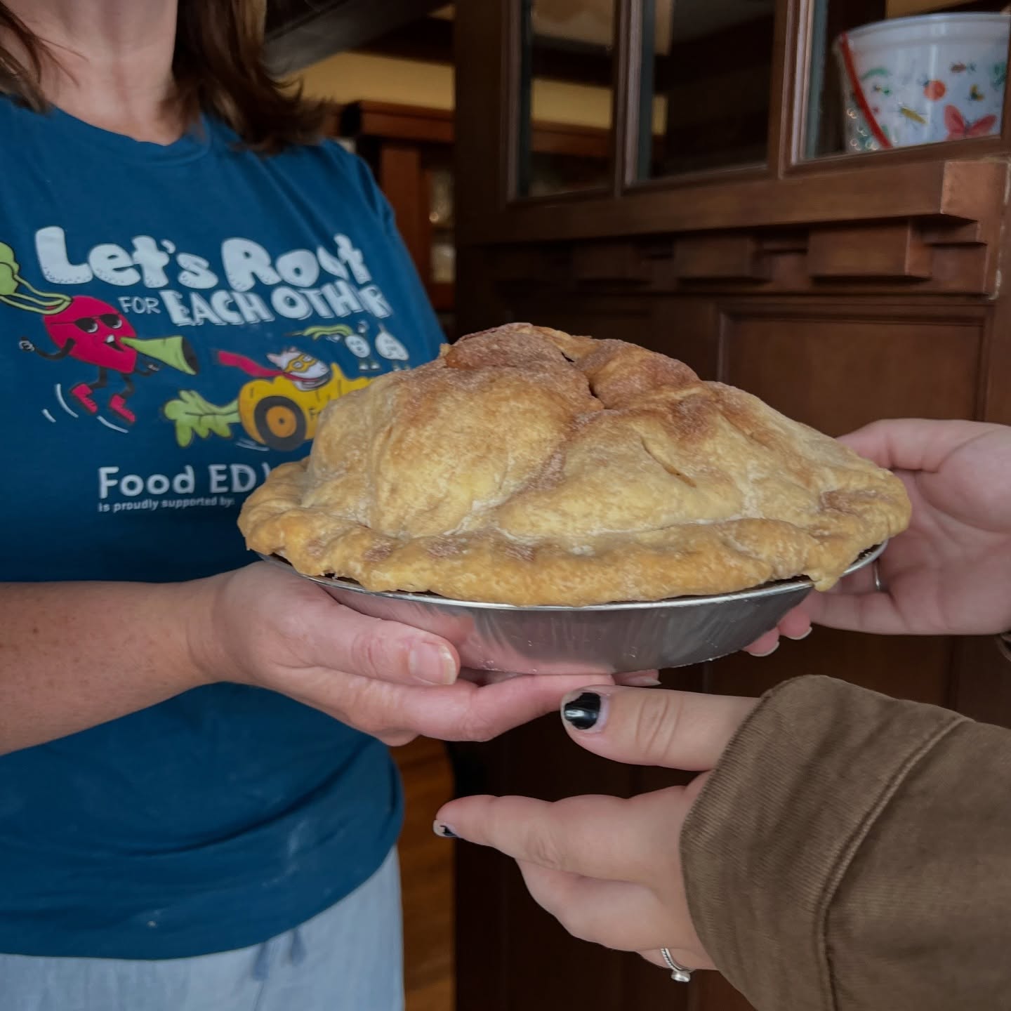 THANK YOU so much for your support of our Food ED Pie Sale! You are welcome to come pick-up your pies anytime between 10:00am to 11:00am OR 4:30pm to 6:00pm on Monday or Tuesday of next week. Pick up address in Monrovia is in your email inboxes. If you can’t come during these windows, please message us to set up another pick up time for Monday or Tuesday.
Thank you again for making this fundraiser a success! Our work matters so much to the communities, schools, and cities we are a part of and to our team. We continue to spearhead community volunteering in San Gabriel Valley bringing out over 1200 volunteers again to help our neighborhoods and schools. We launched Duarte Community Garden and Monrovia High School’s Garden this year. As of now, we are supporting 9 school garden programs for over 3,500 students. Our team oversees 4 compost hubs and programs and 4 community gardens in Monrovia and Duarte. Also this year, we launched FED Kitchen, our new educational program, aimed at empowering people to make healthy and fun choices when it comes to preparing food. Special thanks to our Pie Sale Sponsor: Donna Baker and Gina Ammon for their passion for our work as well. Their love and support means so much.