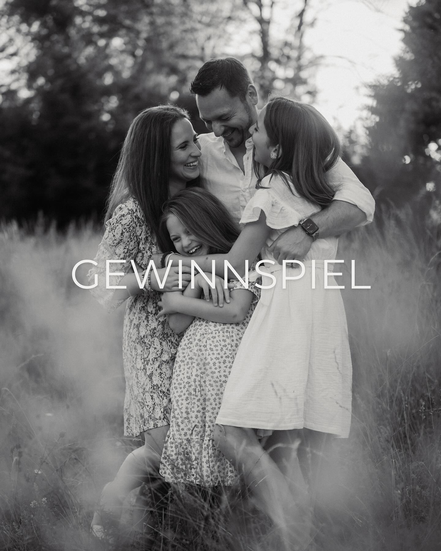 Ich verlosen EINEN GUTSCHEIN IM WERT VON CHF 590.- für ein Shooting deiner Wahl!
Um in den Lostopf zu kommen, musst du Folgendes tun:
➳ Like diesen Beitrag👍🏻
➳ Folge 👉🏻@carolmueri.photography
➳ Markiere in den Kommentaren zwei Personen, die sich ebenfalls über ein Fotoshooting bei mir freuen würden.
(Du darfst auch mehrmals kommentieren und weitere Personen markieren, so erhöhst du deine Gewinnchancen.)✍🏻
➳ Natürlich freue ich mich auch riesig, wenn du diesen Beitrag in deiner Story teilst, und schicke dir dafür extra viel „Good Karma“.🫶🏻
Das Gewinnspiel läuft bis zum 23. Dezember 2025. Die Gewinnerin bzw. der Gewinner wird am 24. Dezember auf diesem Account bekanntgegeben und persönlich benachrichtigt!
Ich freue mich riesig über deine Teilnahme und wünsche viel Glück!🙌🏻
(Dieses Gewinnspiel wird in keiner Weise von Instagram unterstützt. Teilnahme ab 18 Jahren. Der Rechtsweg und eine Barauszahlung sind ausgeschlossen.)