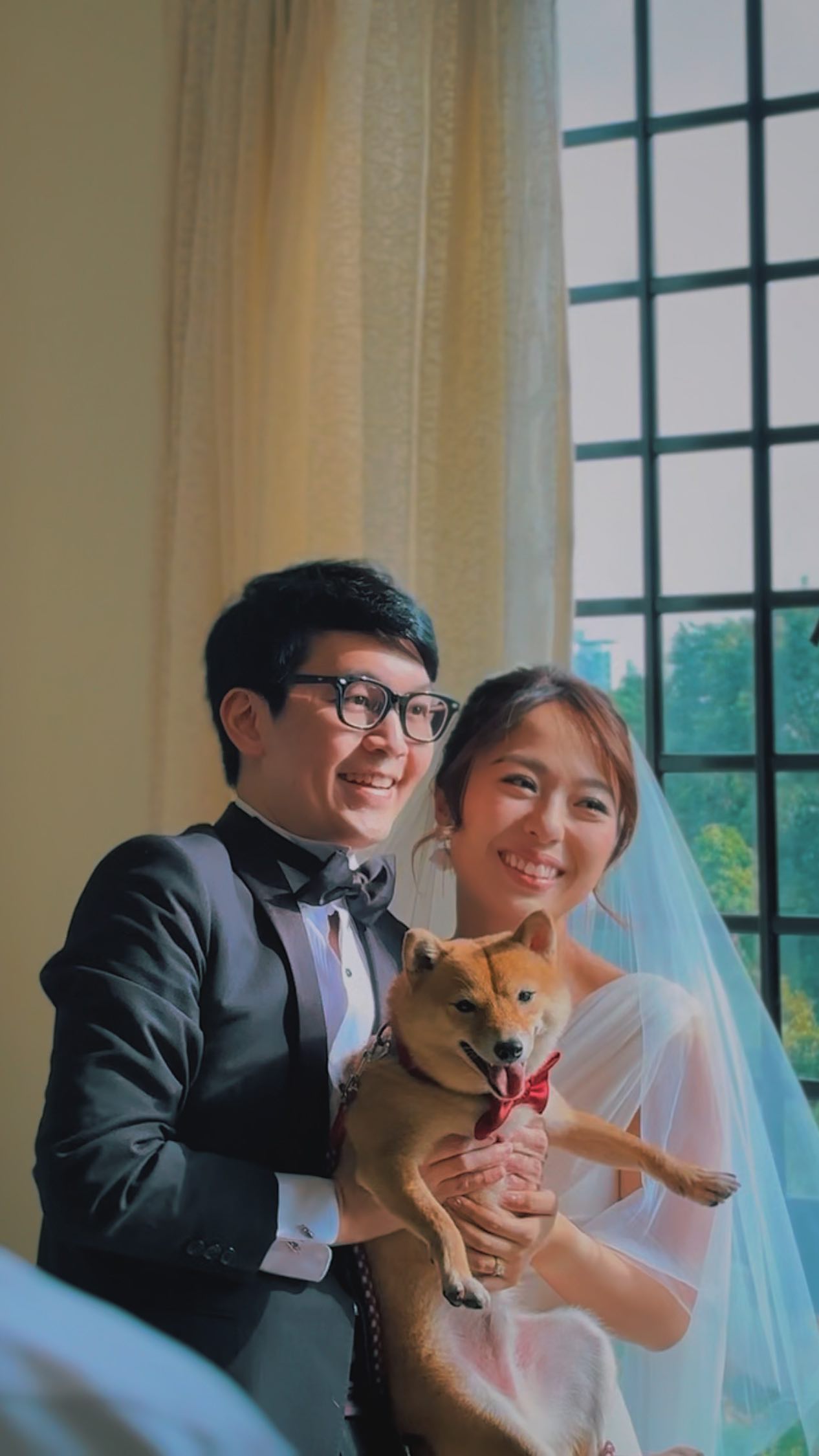 A recap of E&L — 🤍
Thank you to the lovely couple for having us. Eugene & Lynn are such wonderful people 😭 and we loved every part of the planning journey.
Morning started with the prep & gate crash and we ended the day beautifully at the Four Seasons. Almost a full day with them — tiring but we loved every second of it.
We also met the loveliest wedding vendors!
Video @sjsjason
Photo @kimnshin
Makeup @lindalino.makeup
Gown @theivorybridal
Florist @bucketfullof_roses